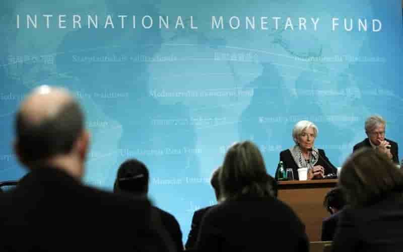 Le fmi repousse de trois mois sa decision sur les droits de vote