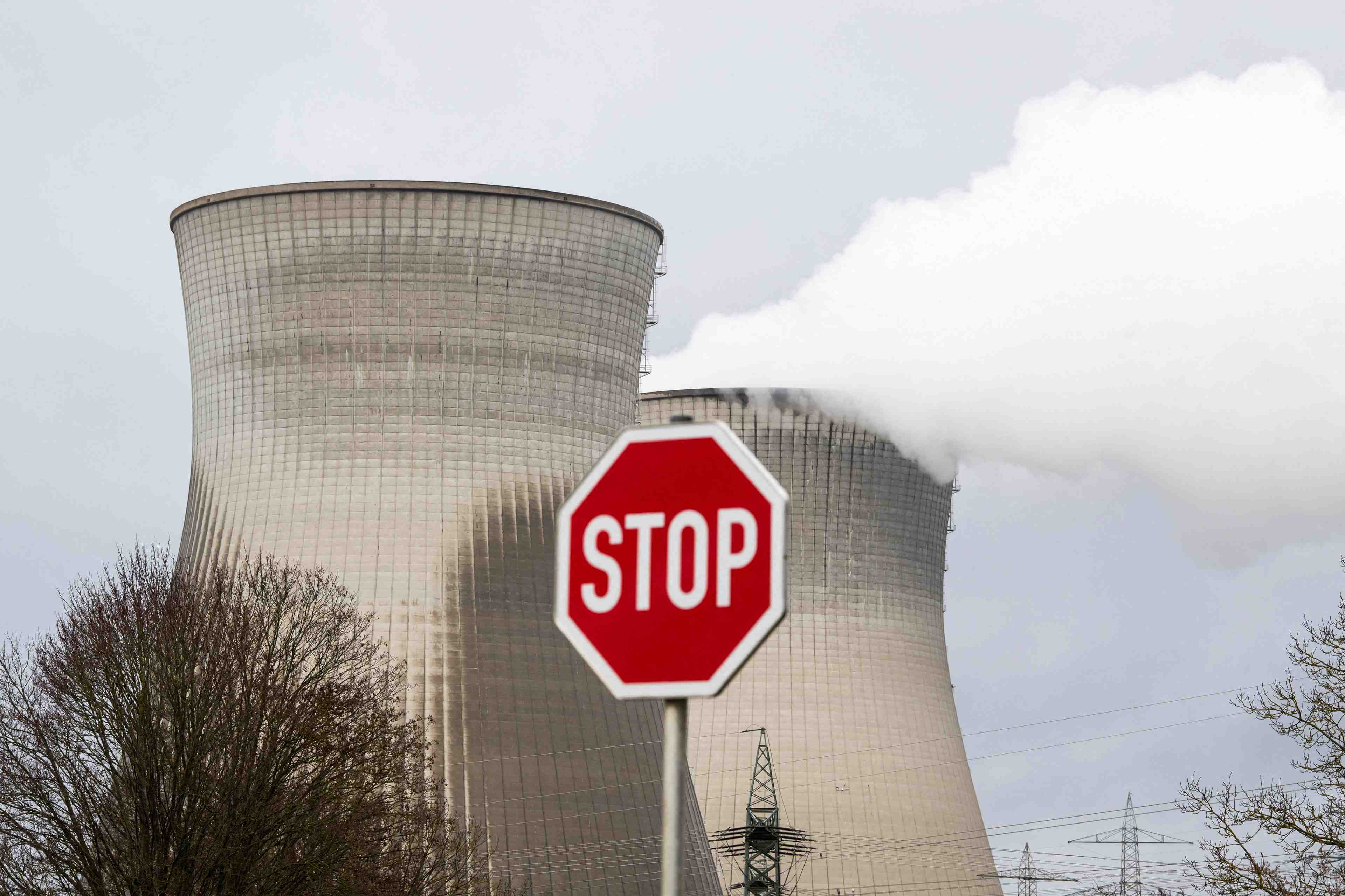 L'allemagne ferme trois de ses six dernieres centrales nucleaires