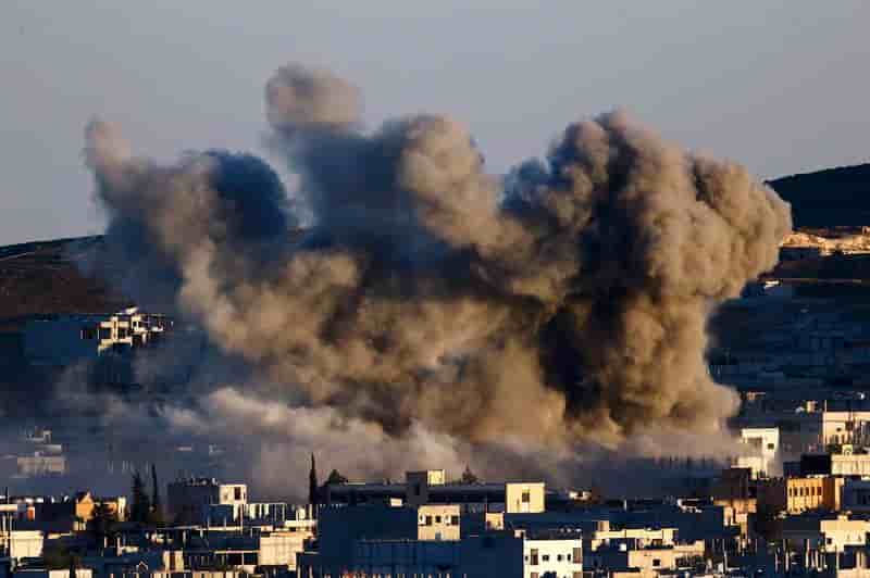 Les raids aériens empêchent la chute de Kobani, selon le Pentagone