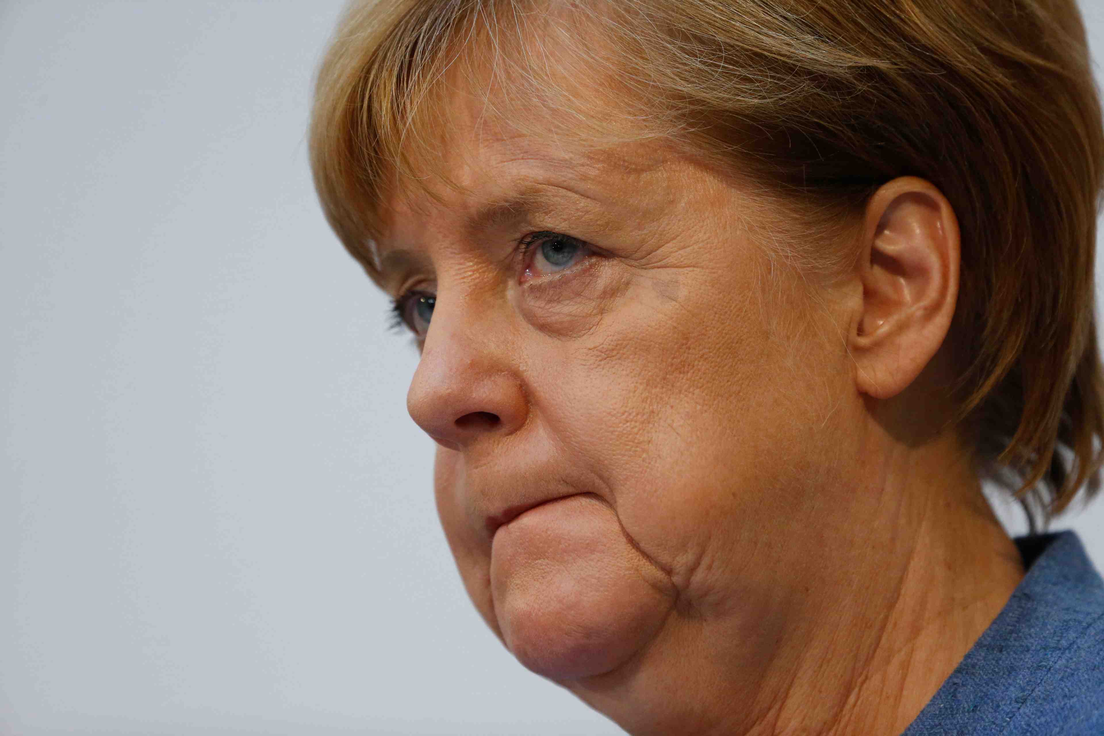 Merkel annonce des discussions cdu-fdp-verts la semaine prochaine