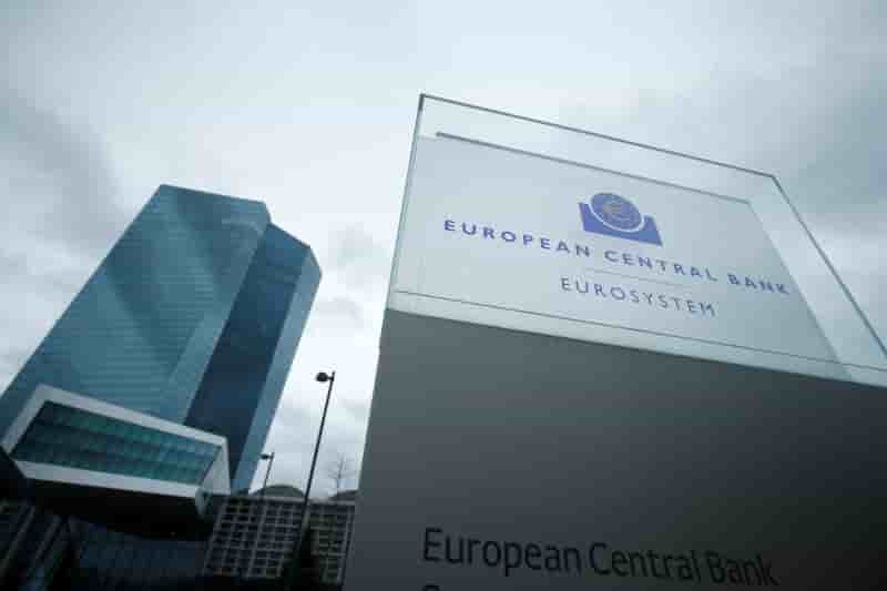 Praet (bce) lie l'arret des rachats d'actifs a l'inflation