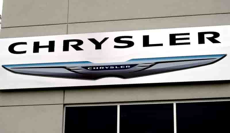 Chrysler rappelle plus de 900.000 véhicules