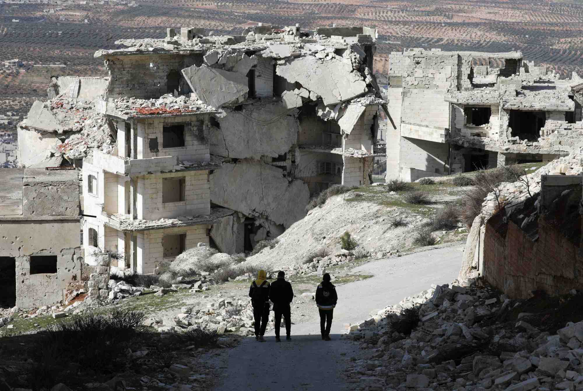 Syrie: la russie, la turquie et l'iran appellent au calme a idlib