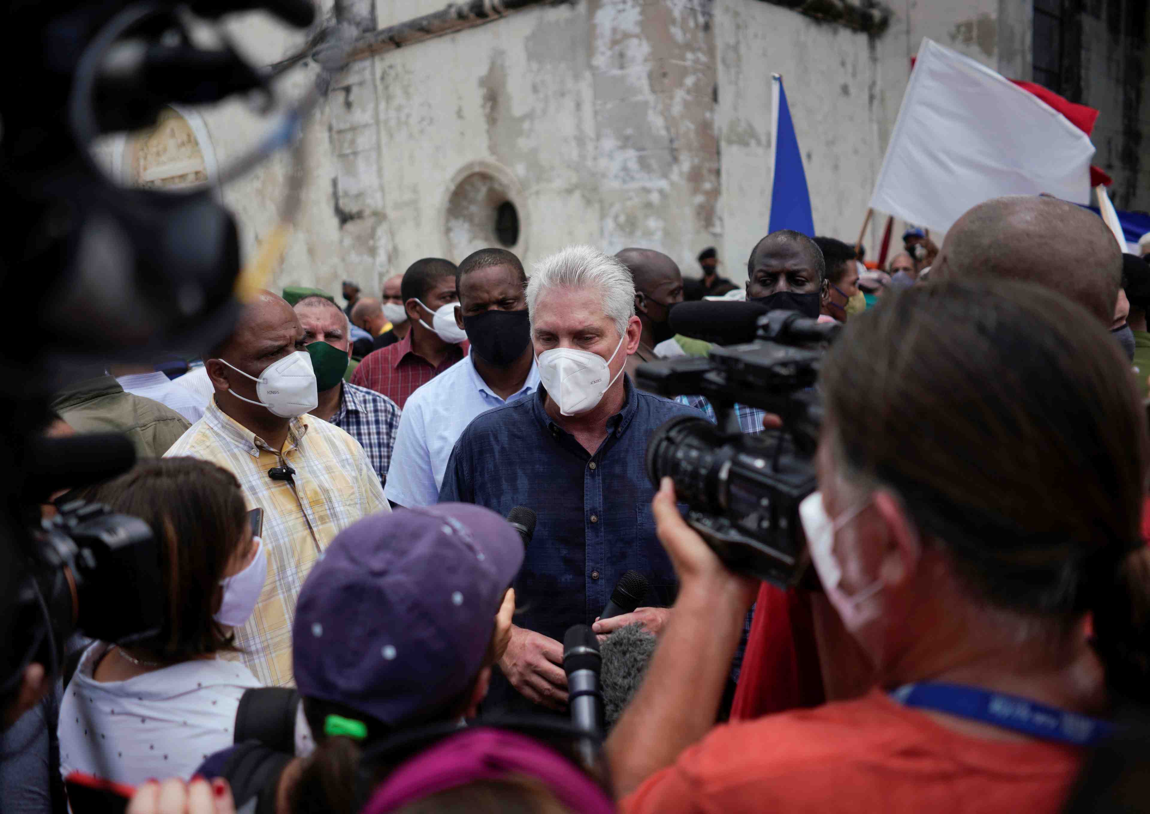 Arrestations d'activistes a cuba, qui blame les usa pour les manifestations