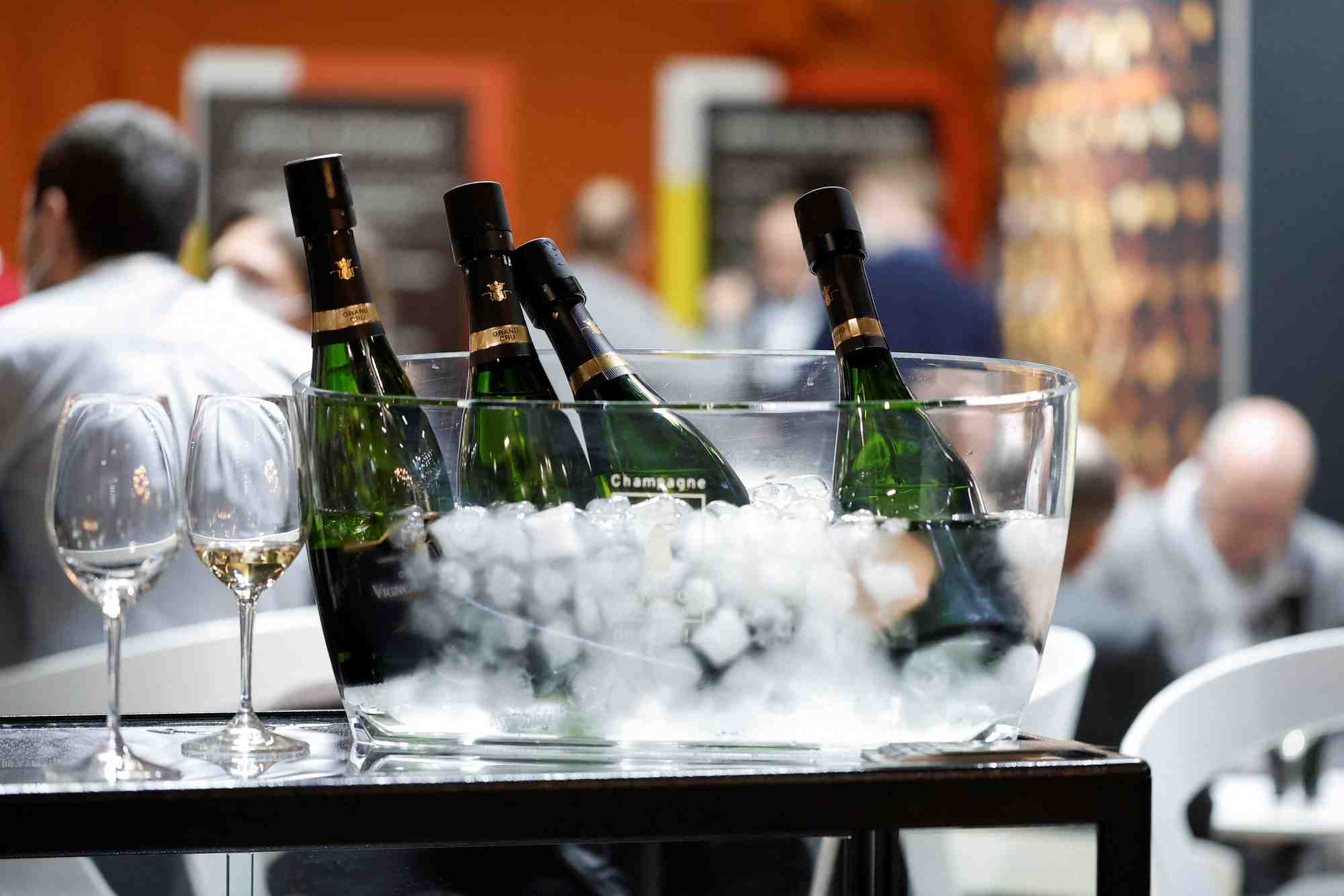 La reprise post-pandemie a fait bondir les ventes de champagne