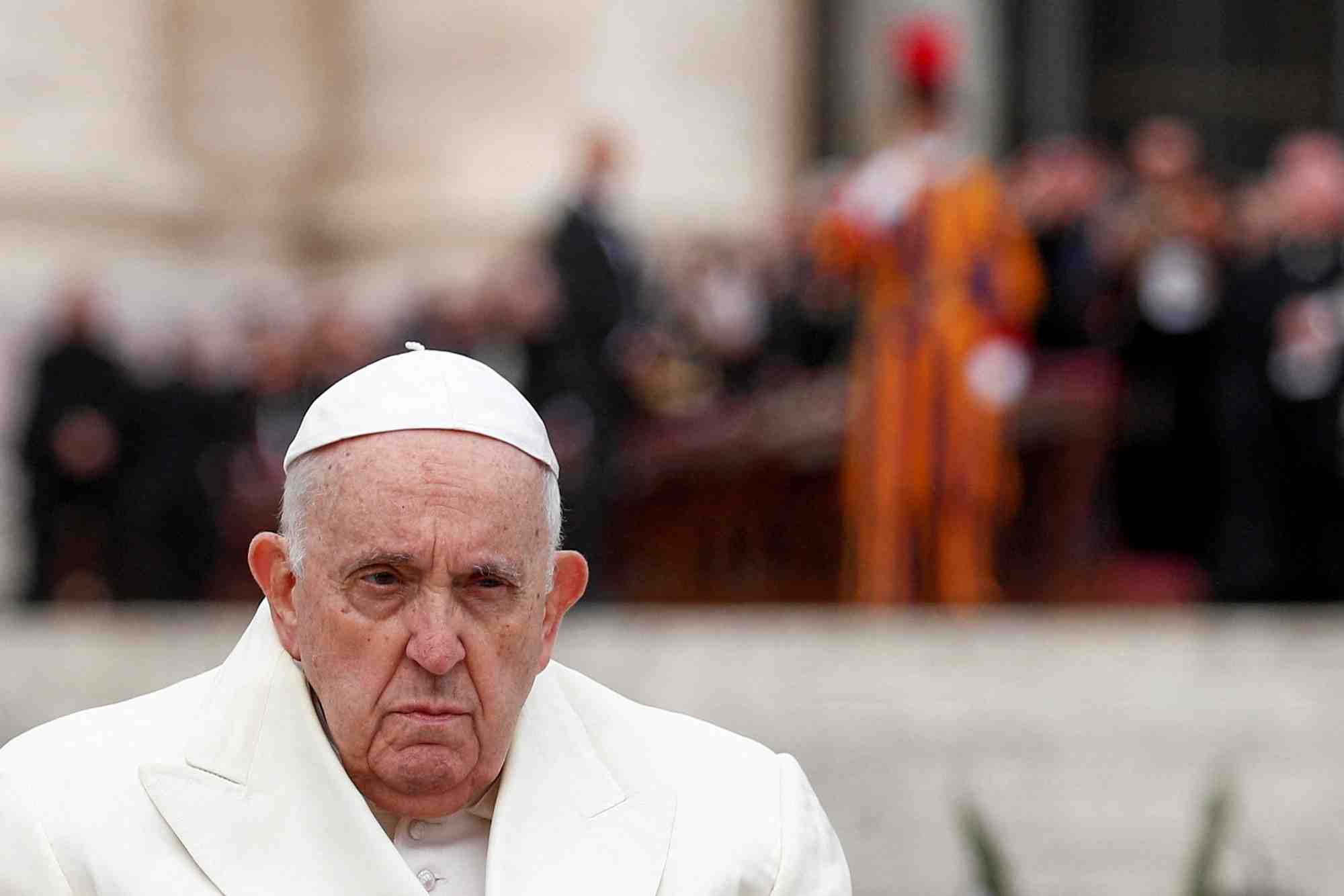Photo du pape francois assistant lors de la messe des rameaux au vatican