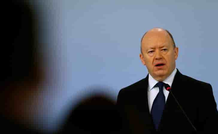 Le patron de deutsche bank pres de la sortie
