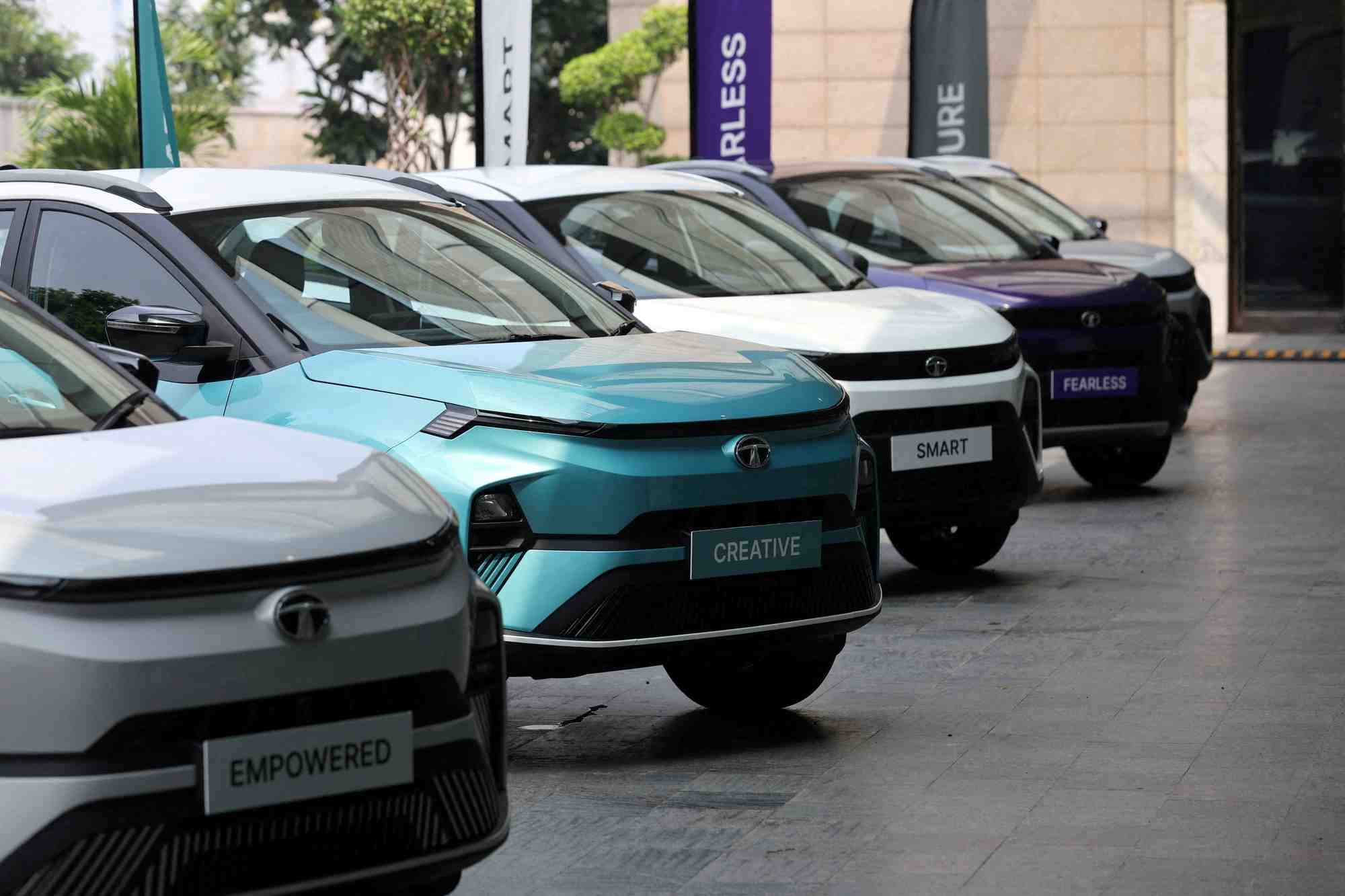 Des voitures tata motors a new delhi en inde