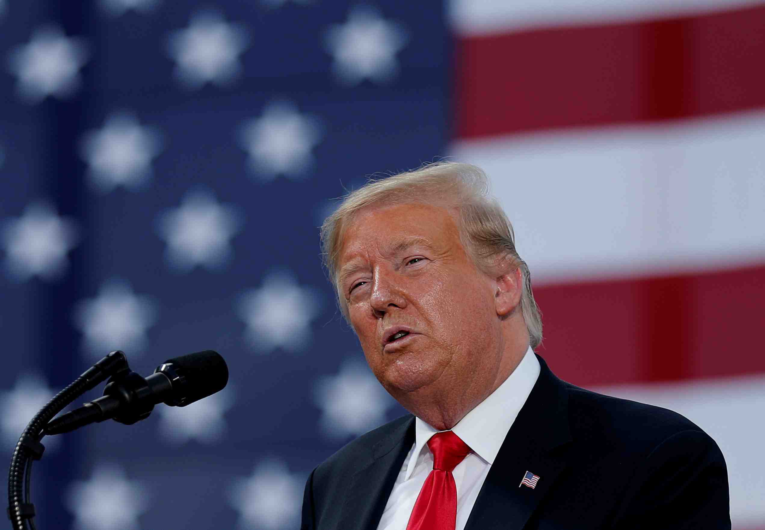 Des allies de trump, craignant une defaite en novembre, l'appellent a changer de ton