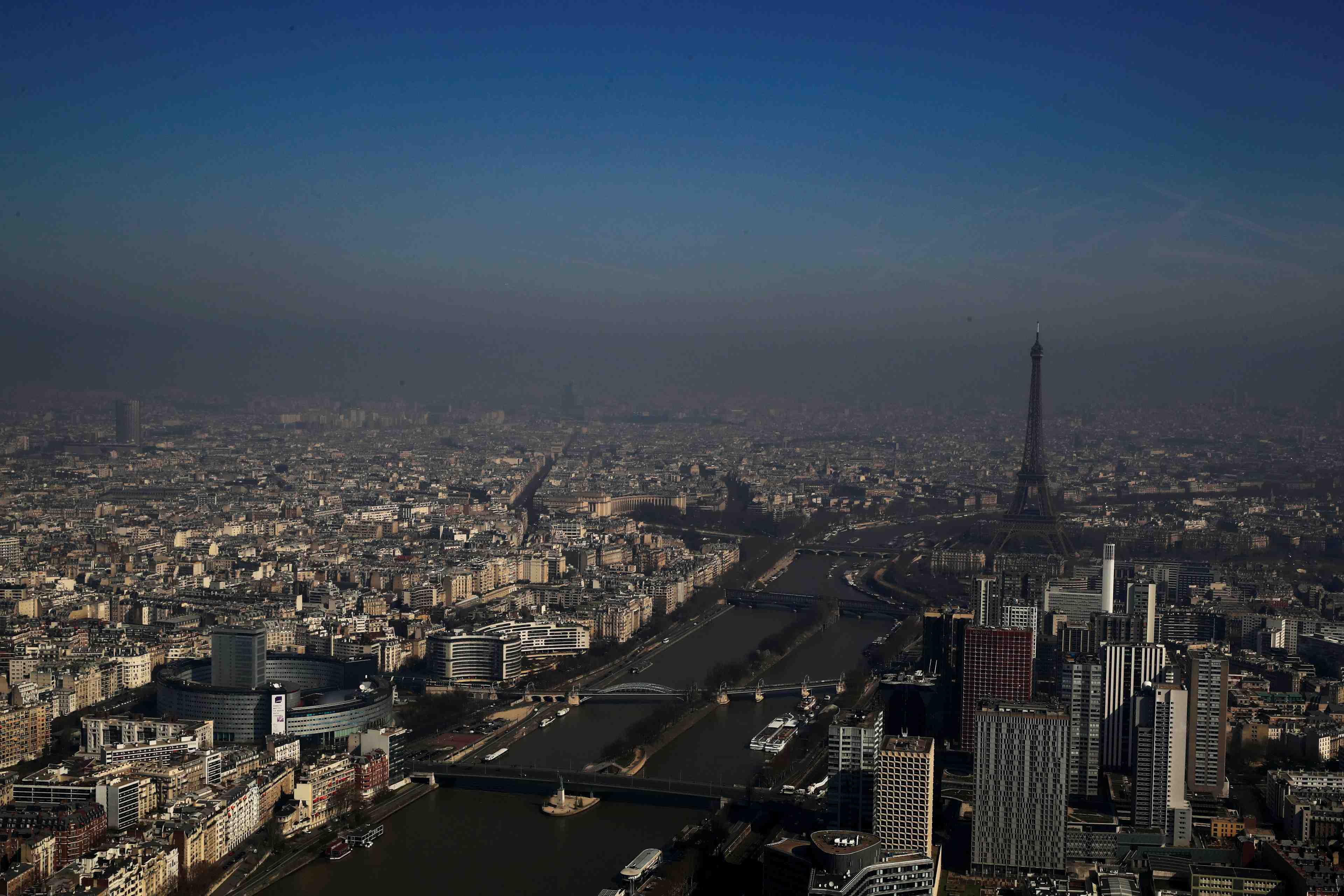 France: le parlement adopte la loi climat et resilience