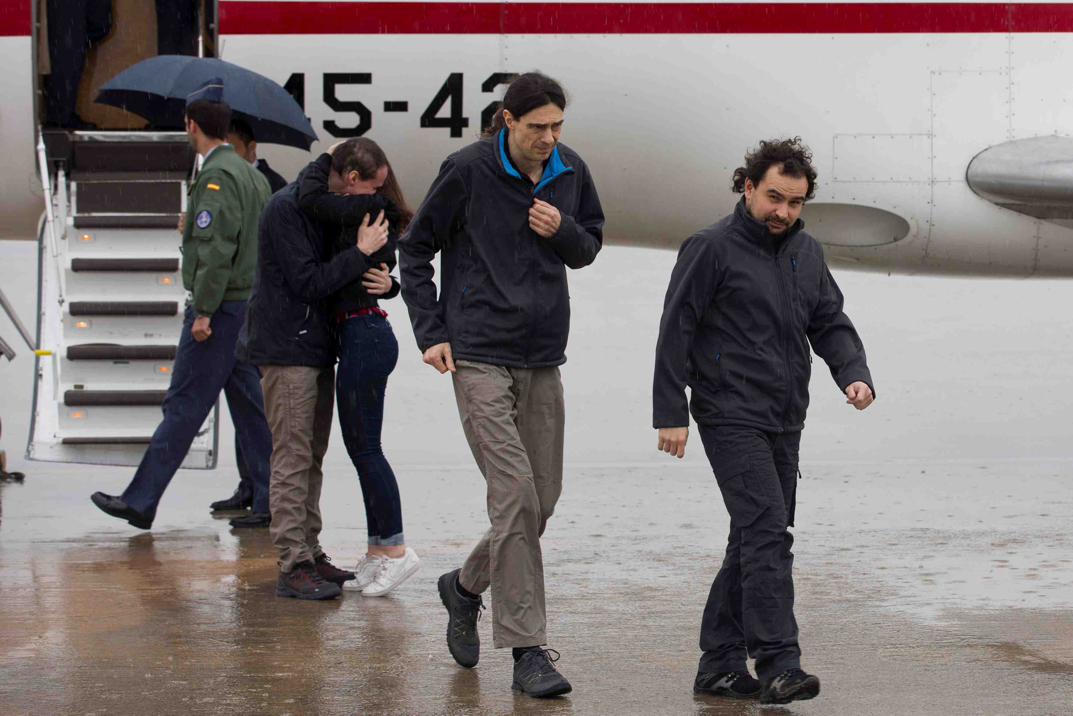 Les trois journalistes liberes en syrie de retour en espagne