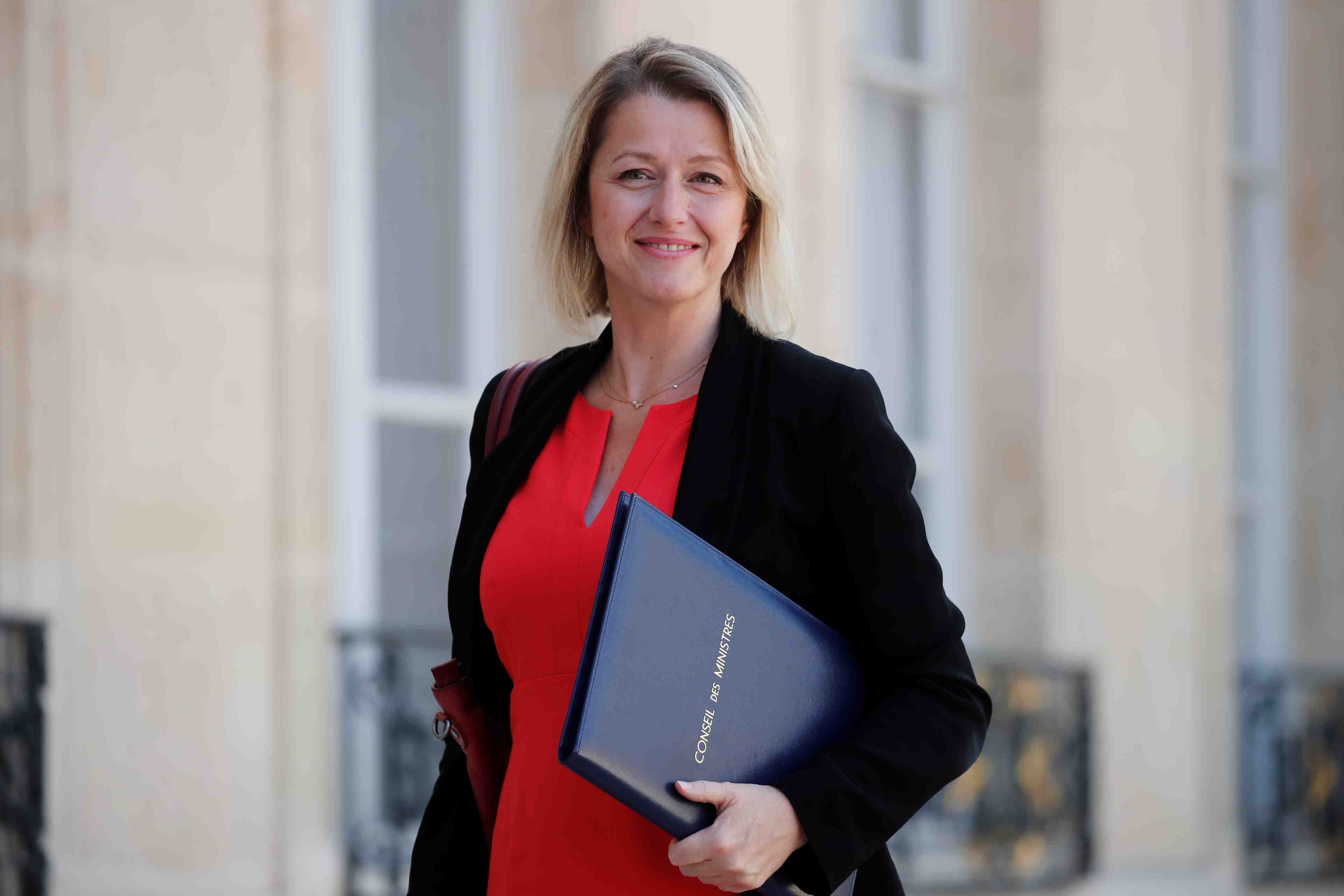 Pompili pour un moratoire sur l'implantation d'entrepots d'e-commerce
