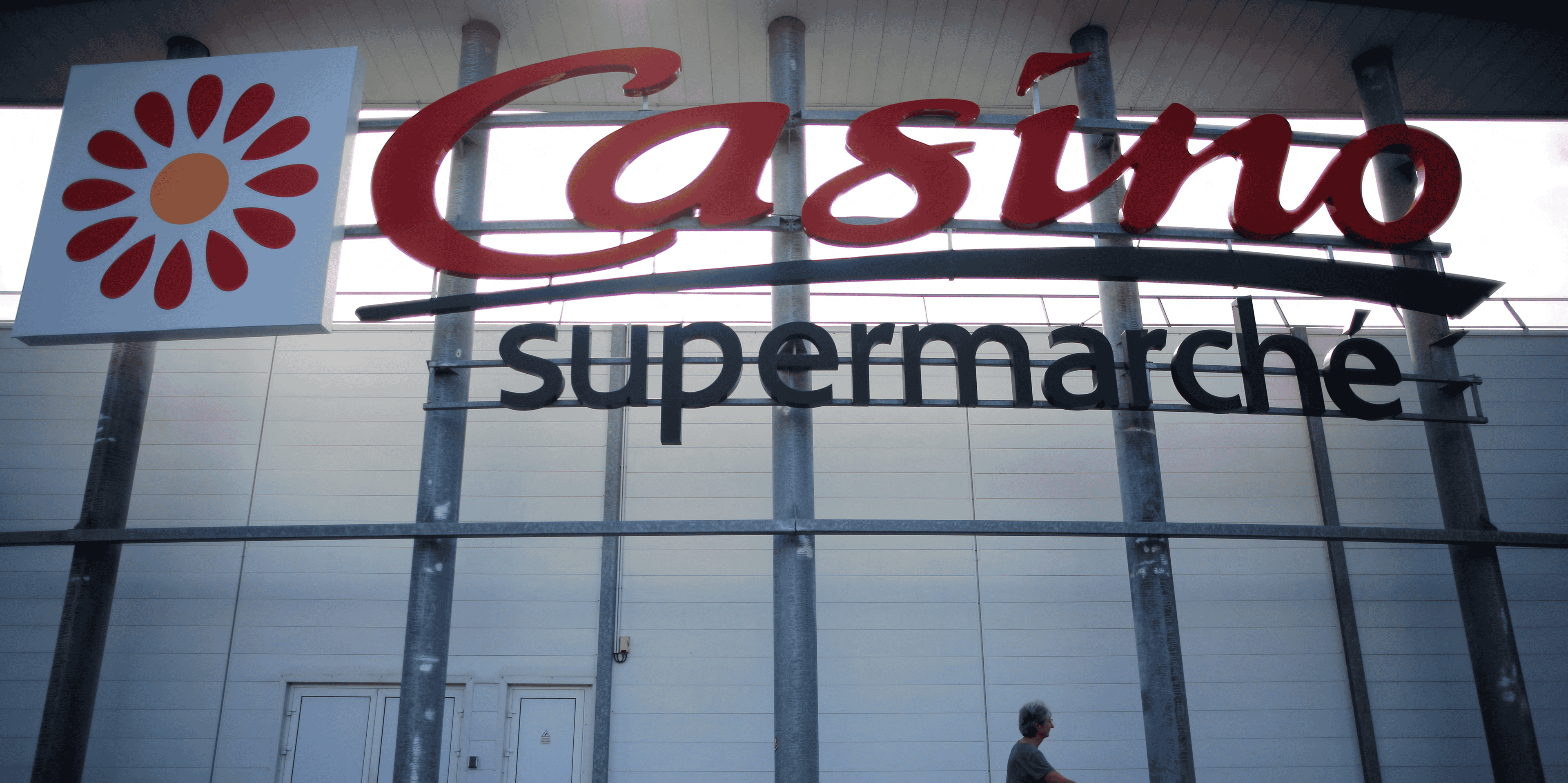 Photo d'archives du logo de casino a nantes, en france