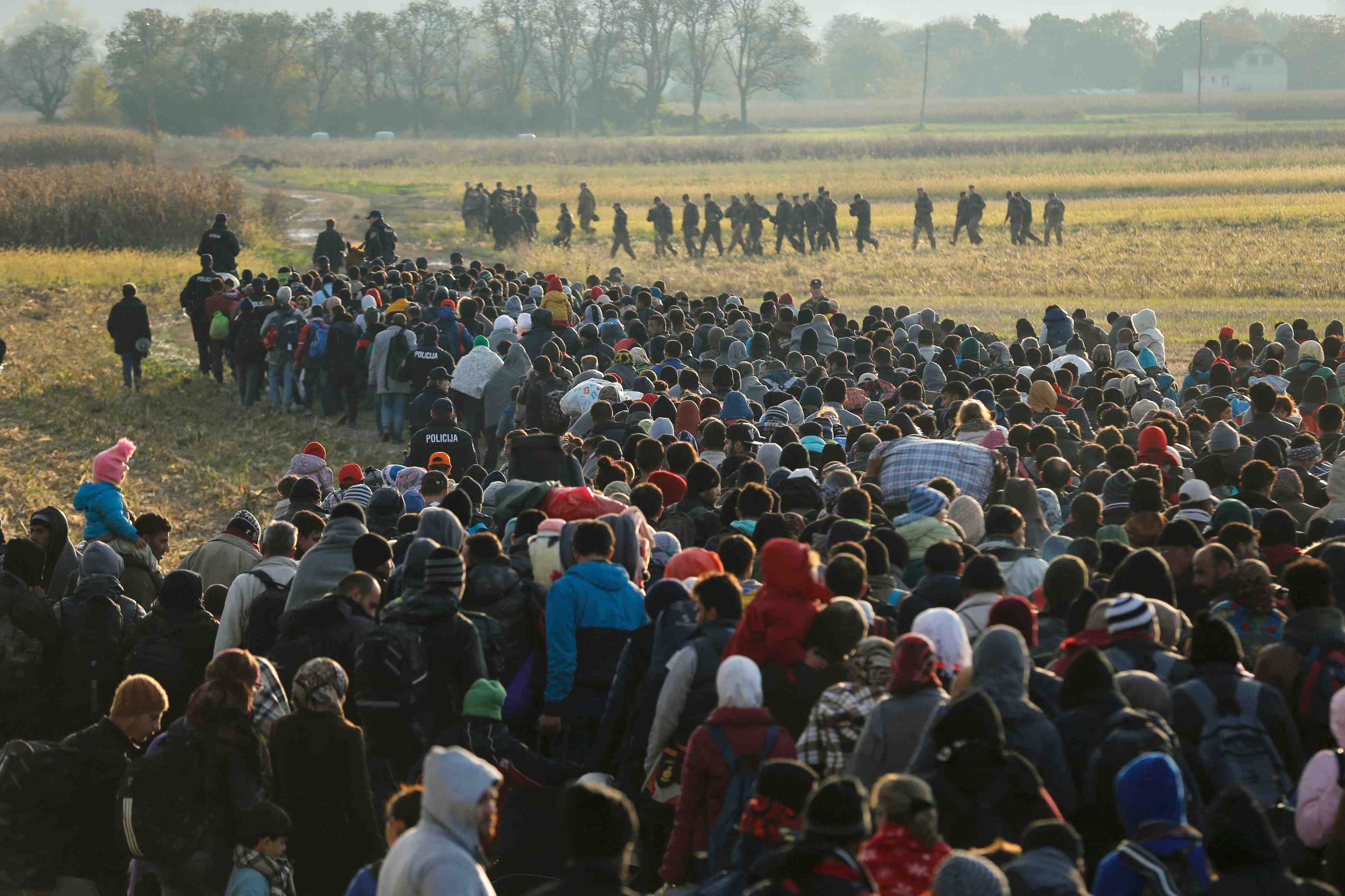 La slovenie demande l'aide de l'ue pour gerer l'afllux de migrants