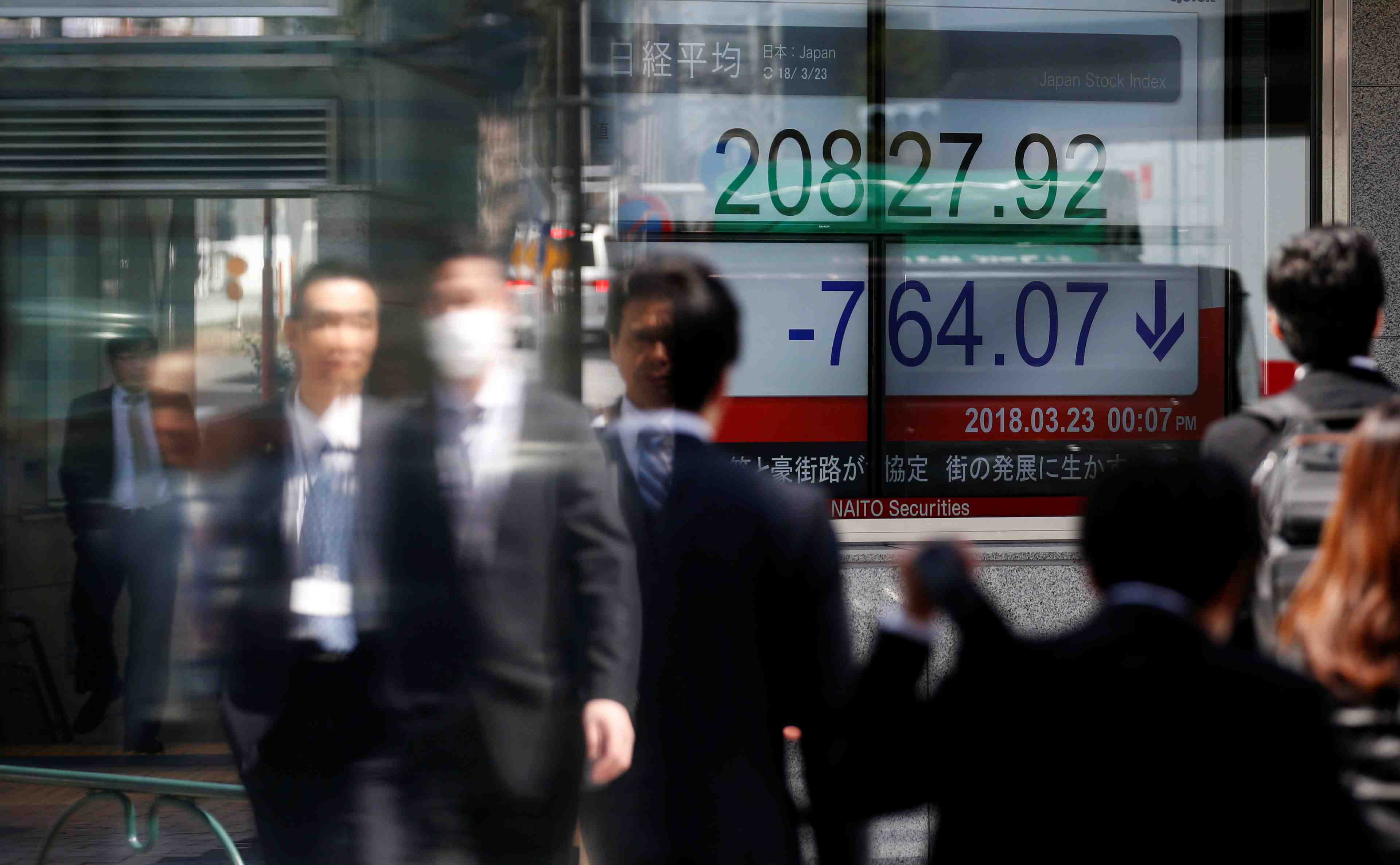 Tokyo finit sur une note indecise