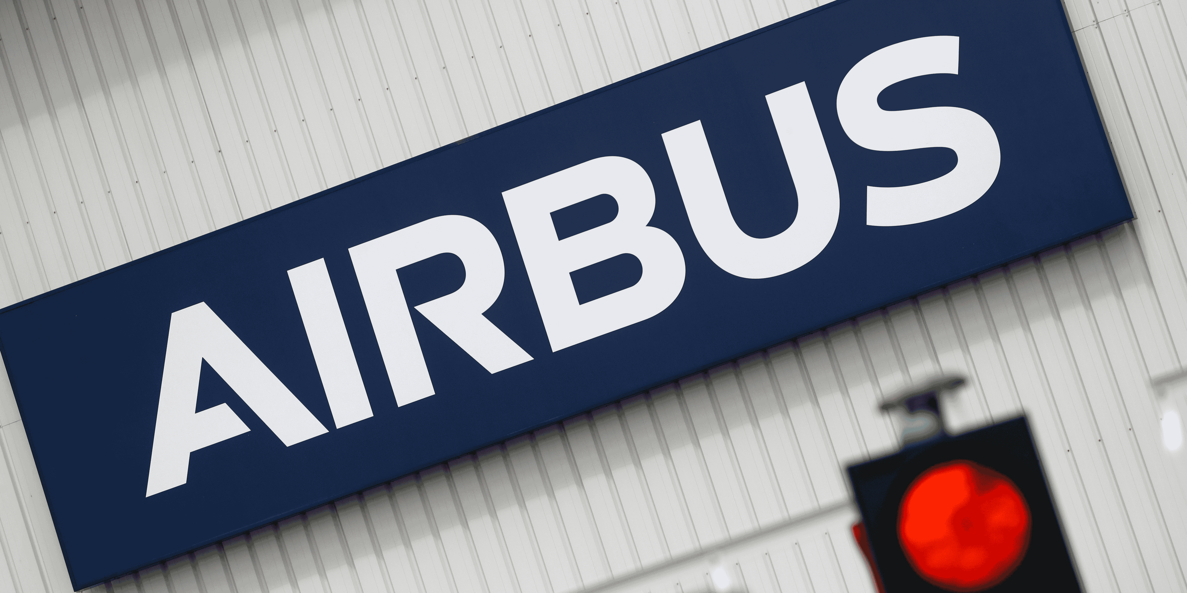 Airbus reduit sa production d'a350, perte superieure aux attentes au 2e trimestre