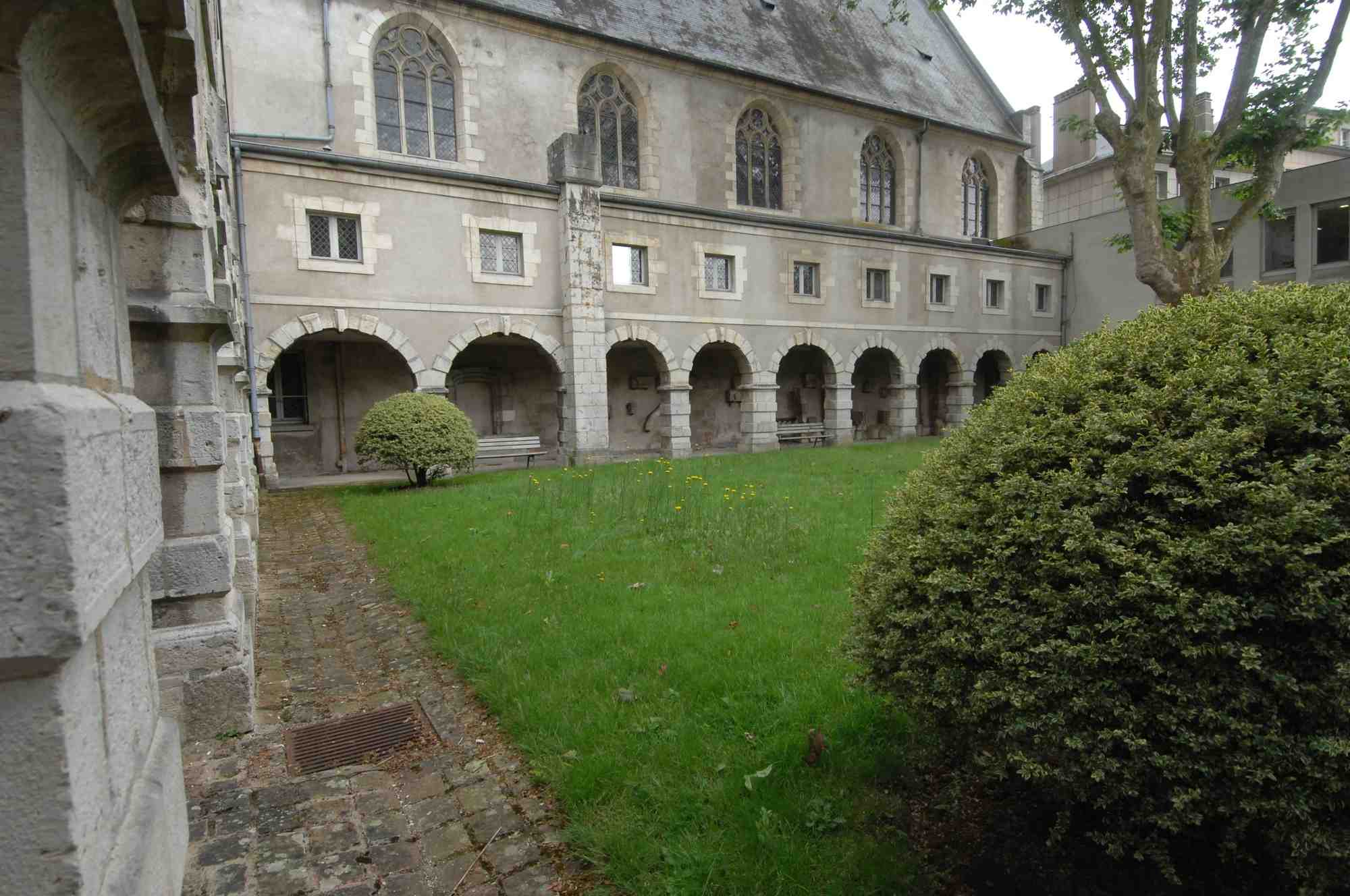 A Orléans, le couvent des Minimes, qui appartient au conseil départemental du Loiret, pourrait être réhabilité en résidence étudiante. (Photo d'illustration)