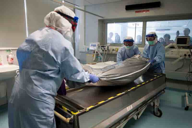 Un Britannique guéri d'Ebola par un traitement expérimental