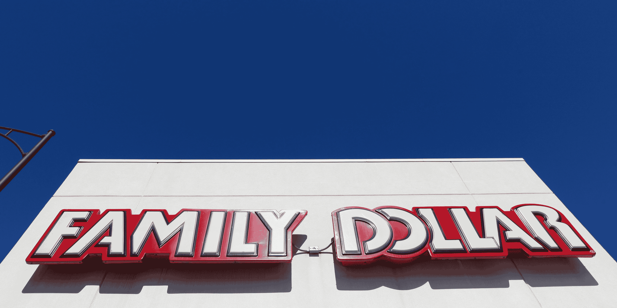 L’offre de dollar tree approuvee par les actionnaires de family dollar
