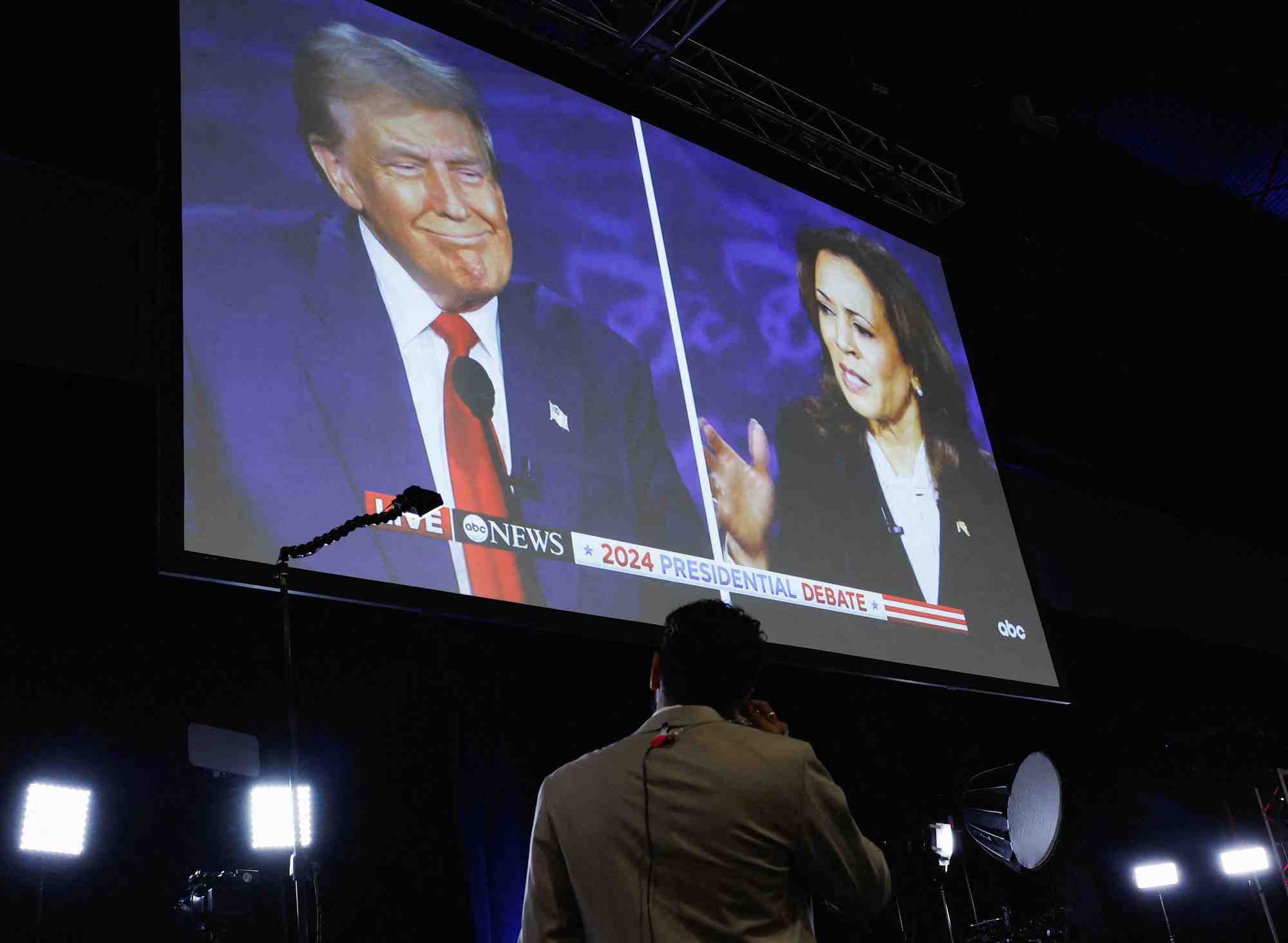Debat presidentiel harris-trump organise par abc a philadelphie, en pennsylvanie