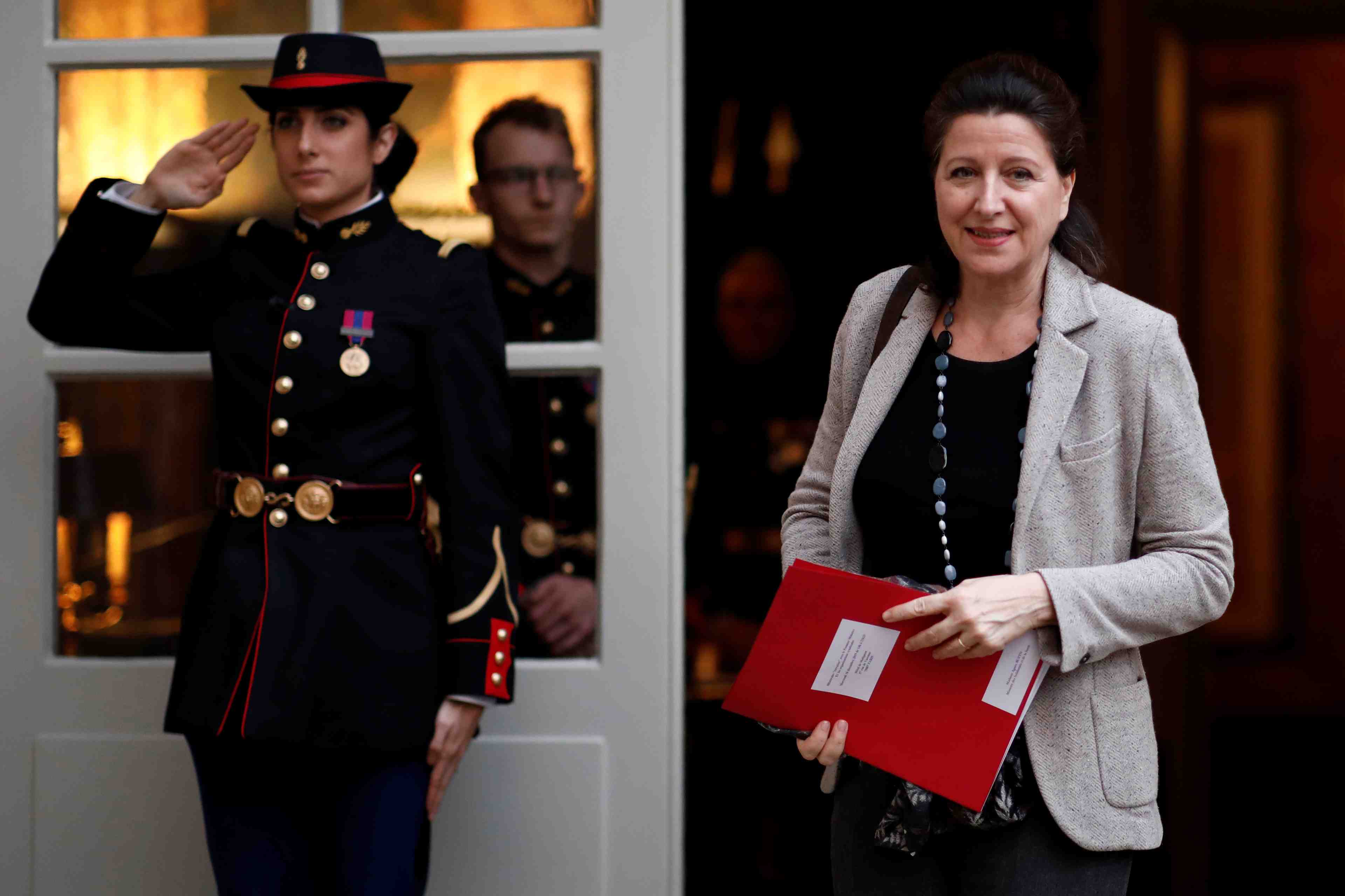Agnes buzyn sera la candidate de larem a paris