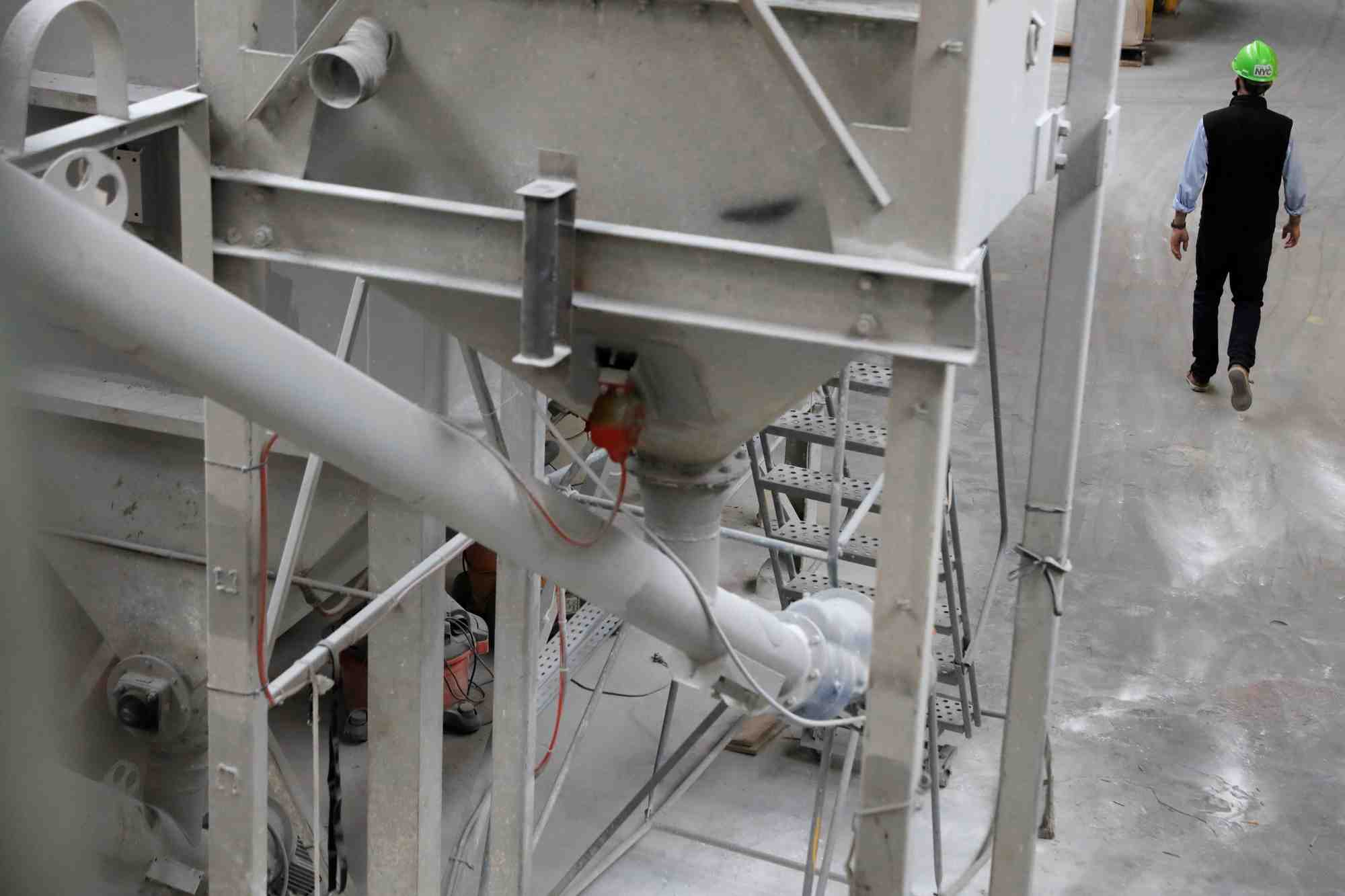 Un ouvrier dans une usine a new york