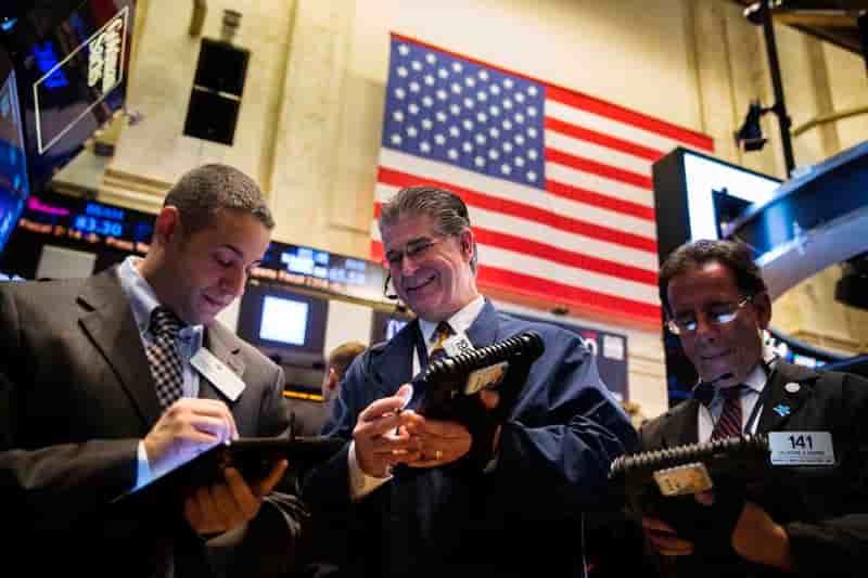 Le Dow Jones gagne 0,24%, le Nasdaq prend 0,2%