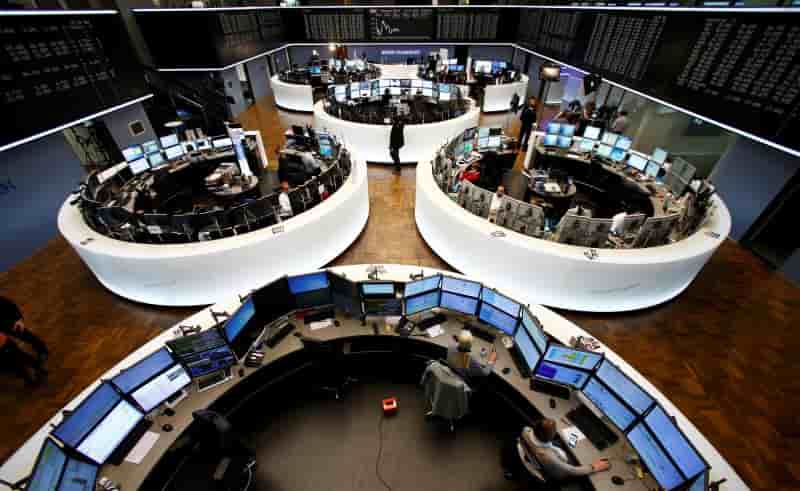 Les bourses europeennes evoluent en baisse en debut de seance