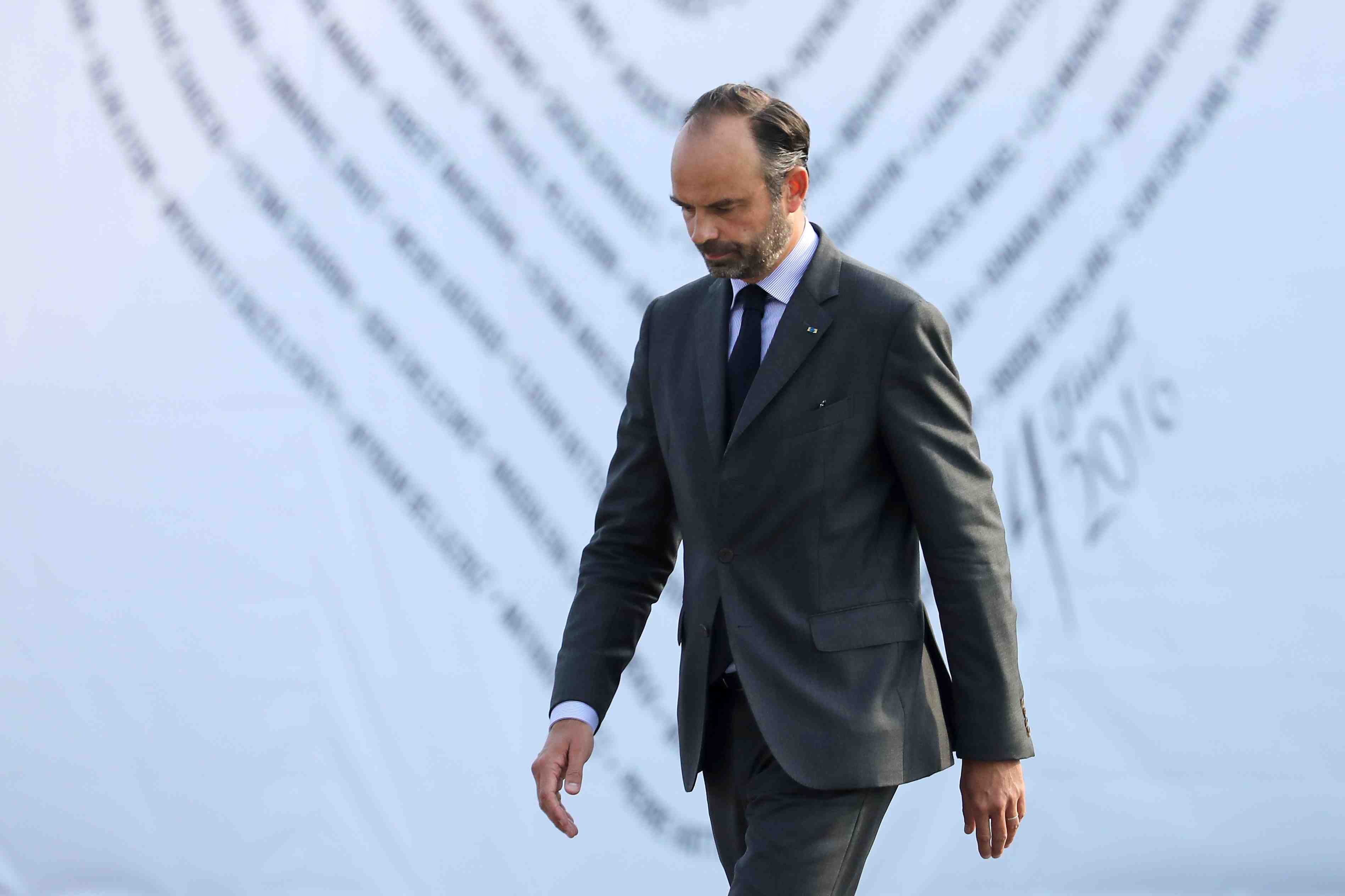 Philippe salue la "foule innocente" victime de l’attentat de nice