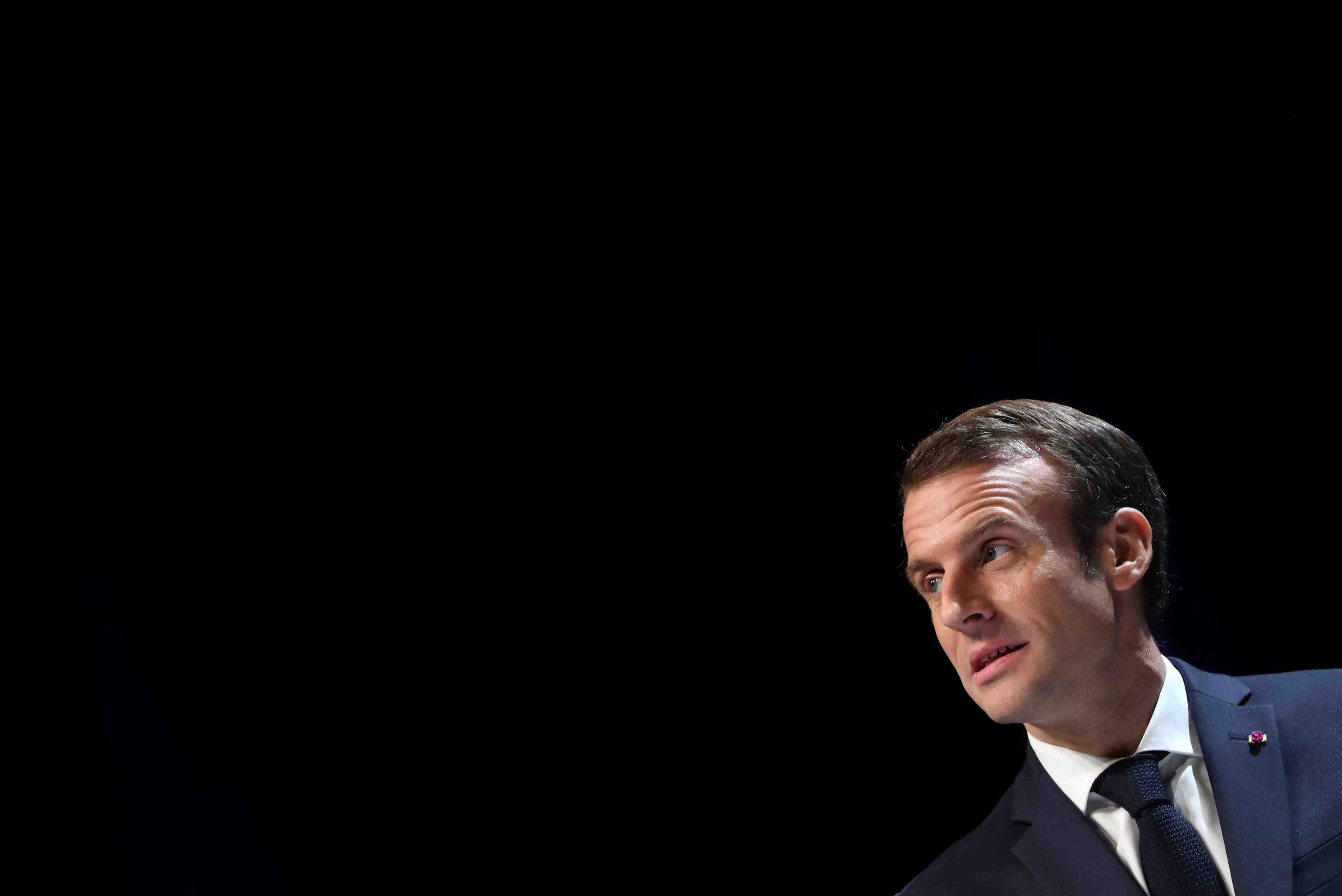 Trois ans apres, premier bilan mitige pour la loi macron