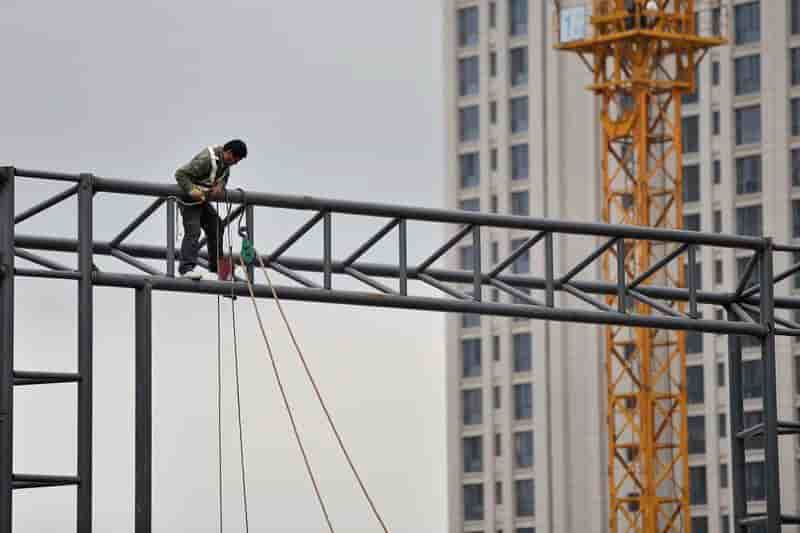 La croissance du PIB chinois ralentit moins qu'attendu