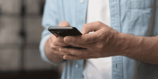 Dans une enquête publiée la semaine dernière, le cabinet Oliver Wyman a indiqué qu’un peu plus d’un Français sur deux comptait changer d’opérateur mobile.