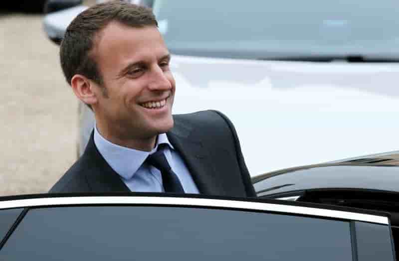 Le mouvement d'emmanuel macron entame sa marche