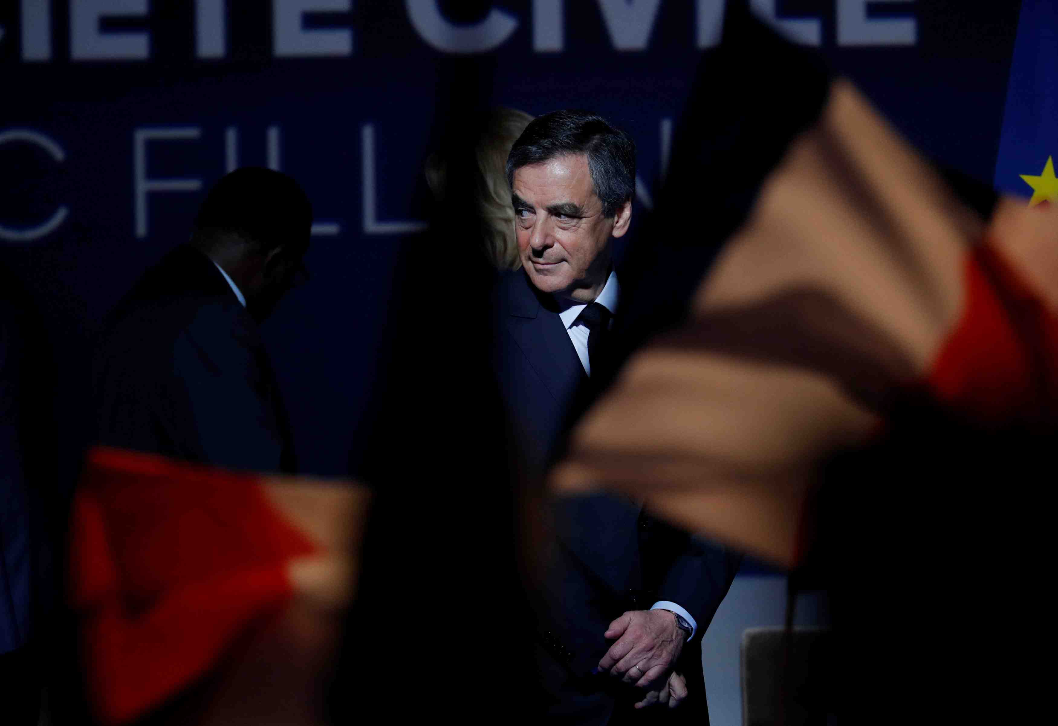 Sondage ifop: 71% des francais souhaitent que fillon renonce