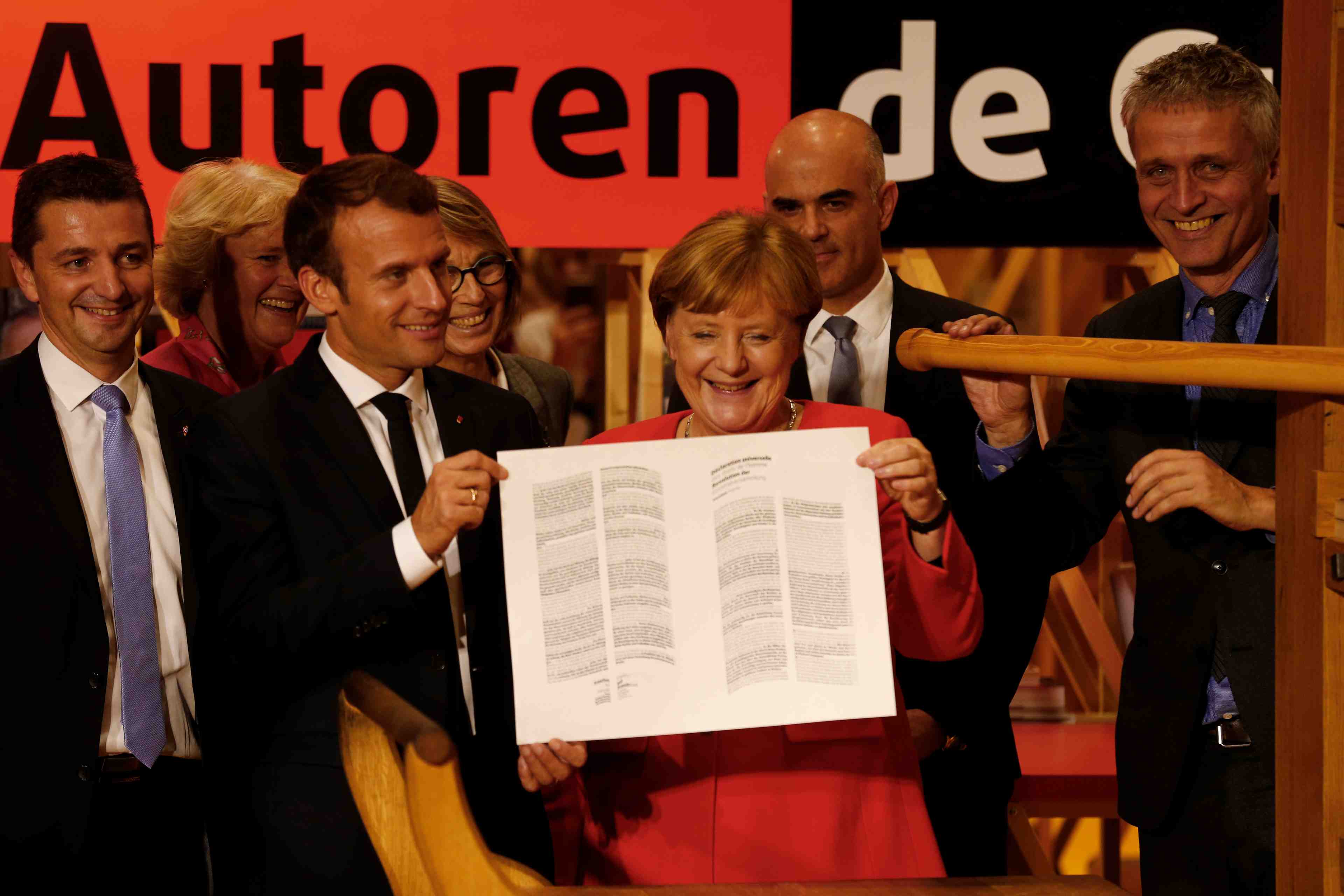 A francfort, macron appelle a "conquerir" l'europe de la culture