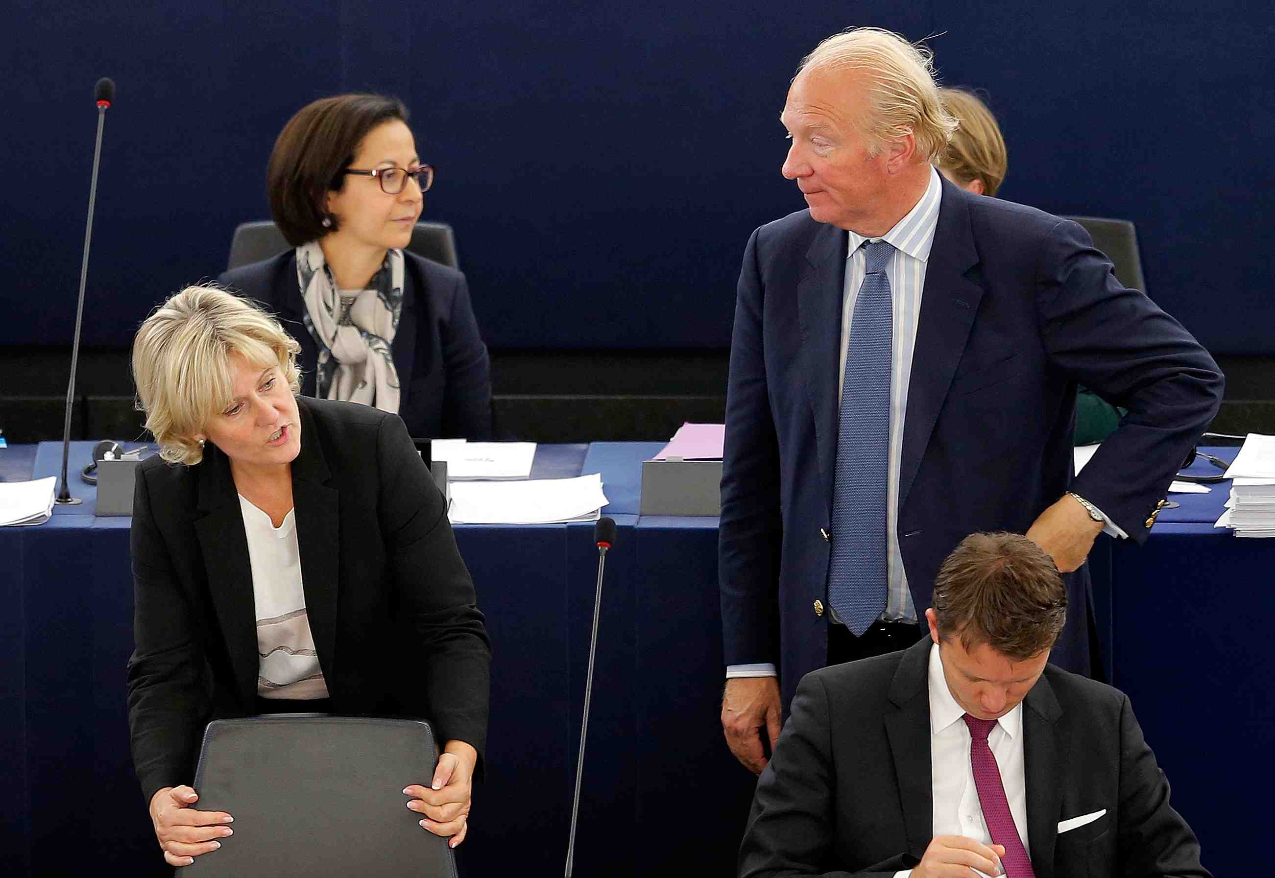 Europeennes: hortefeux et morano en bonne place place sur la liste lr