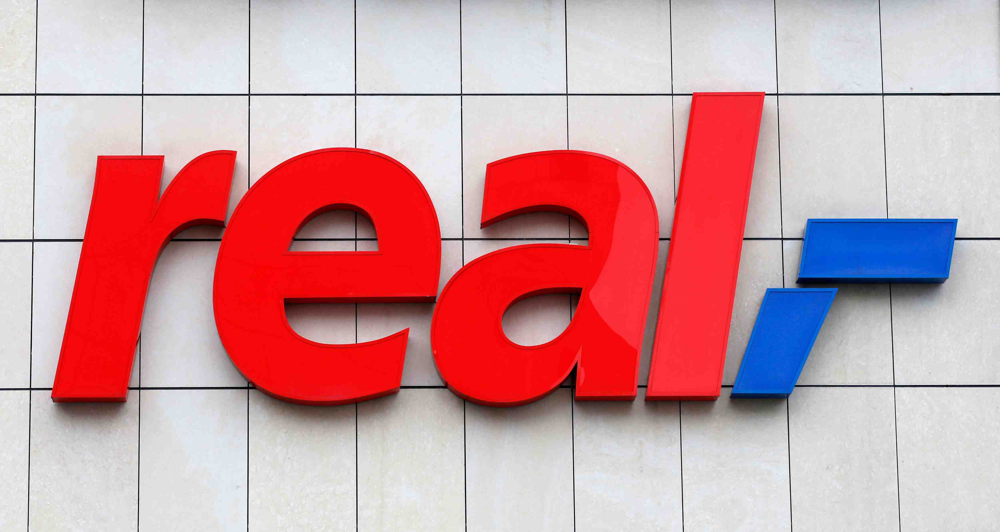 X+bricks releve son offre sur les hypers real de metro