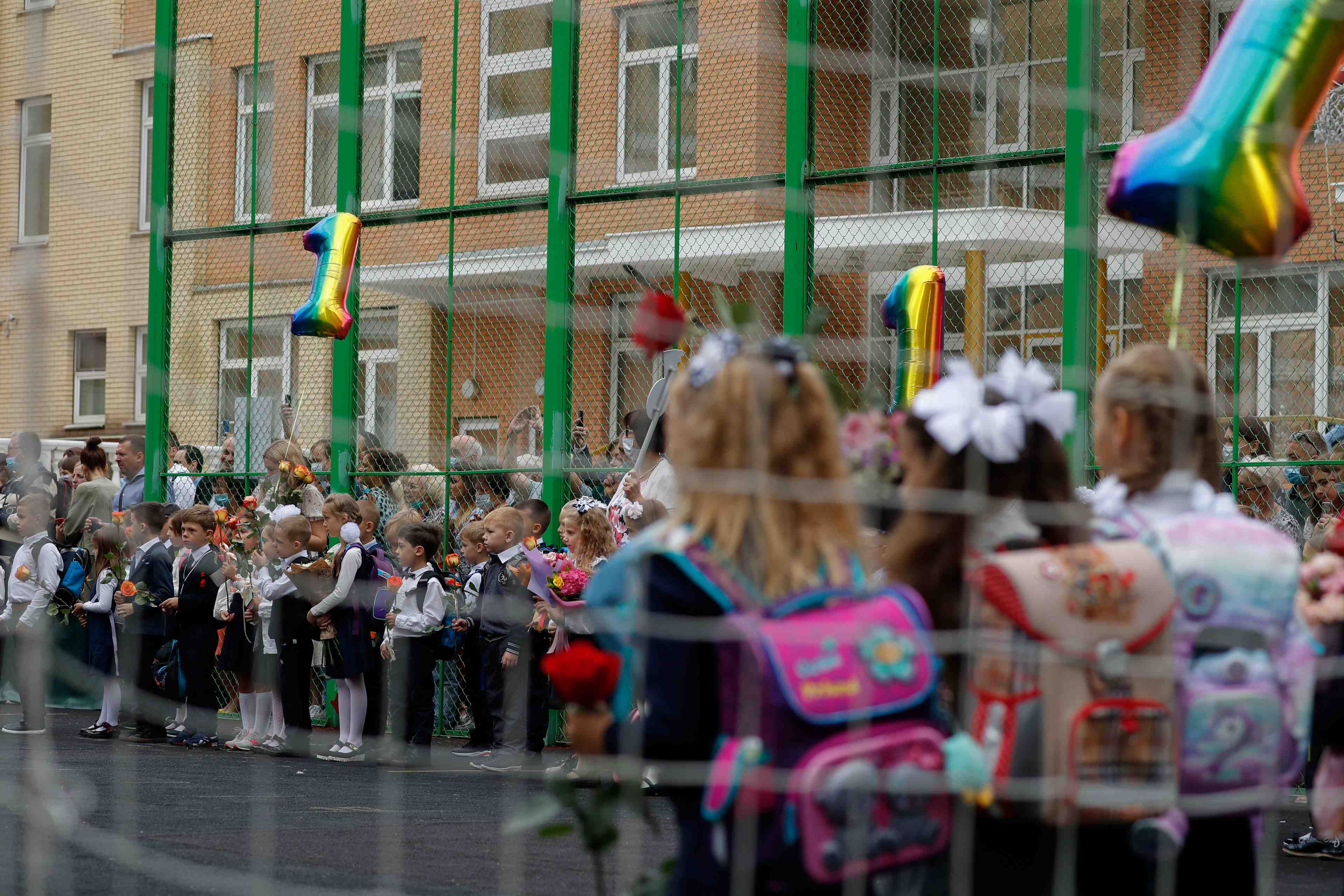 Coronavirus: la russie franchit la barre du million de cas le jour de la rentree scolaire