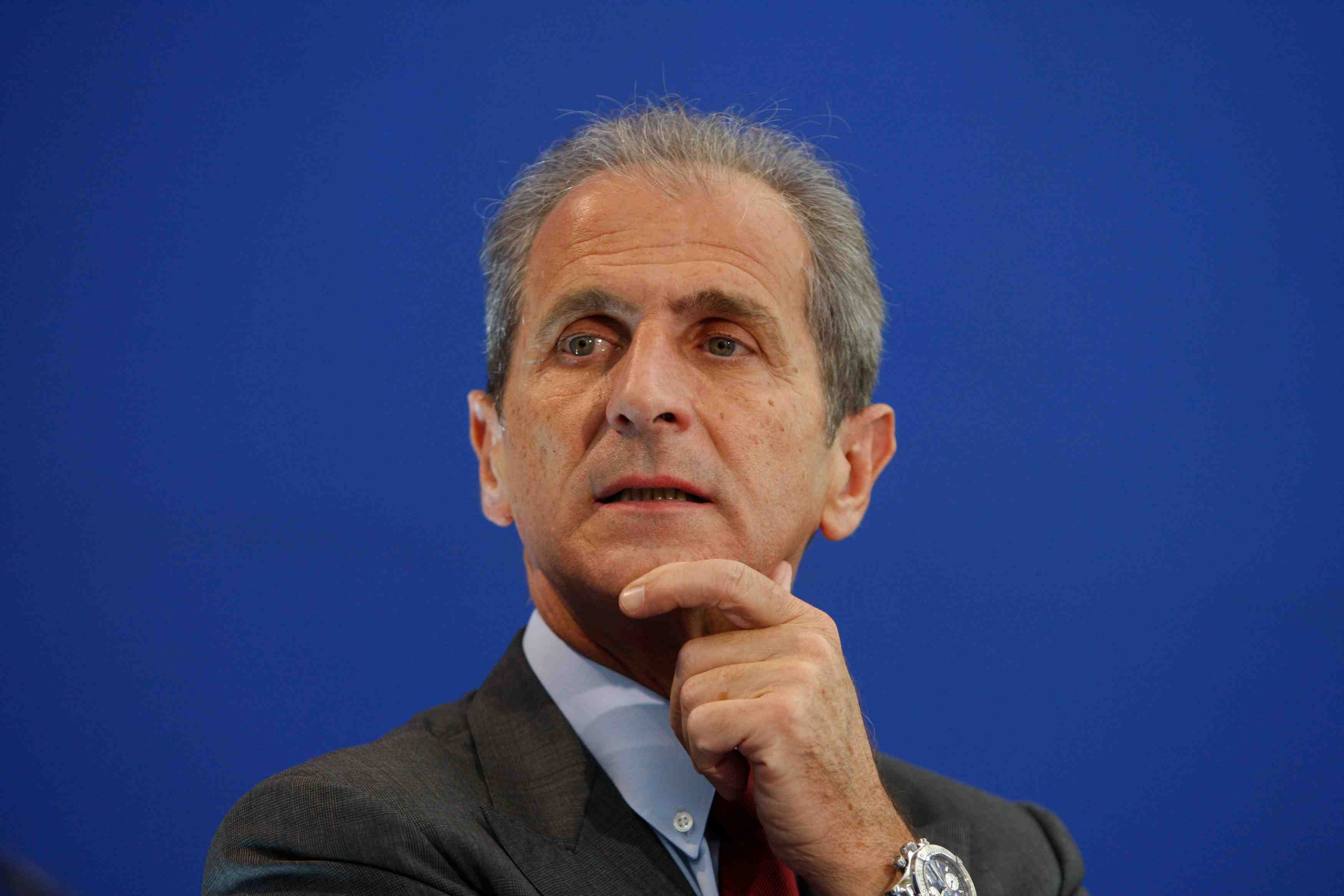 Le maire de toulon hubert falco quitte les republicains