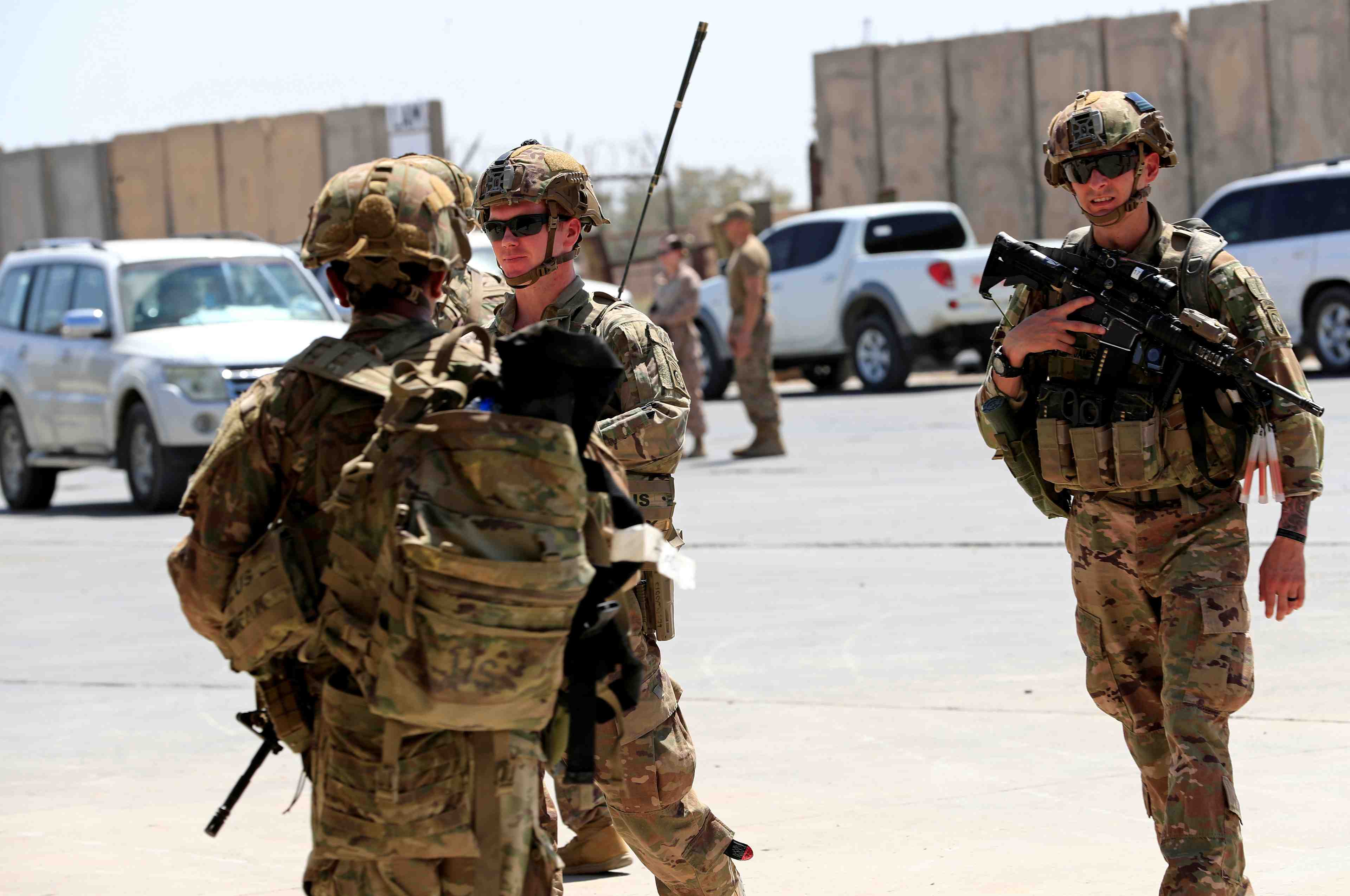 Irak: les soldats sous commandement americain mettent fin a leur mission de combat