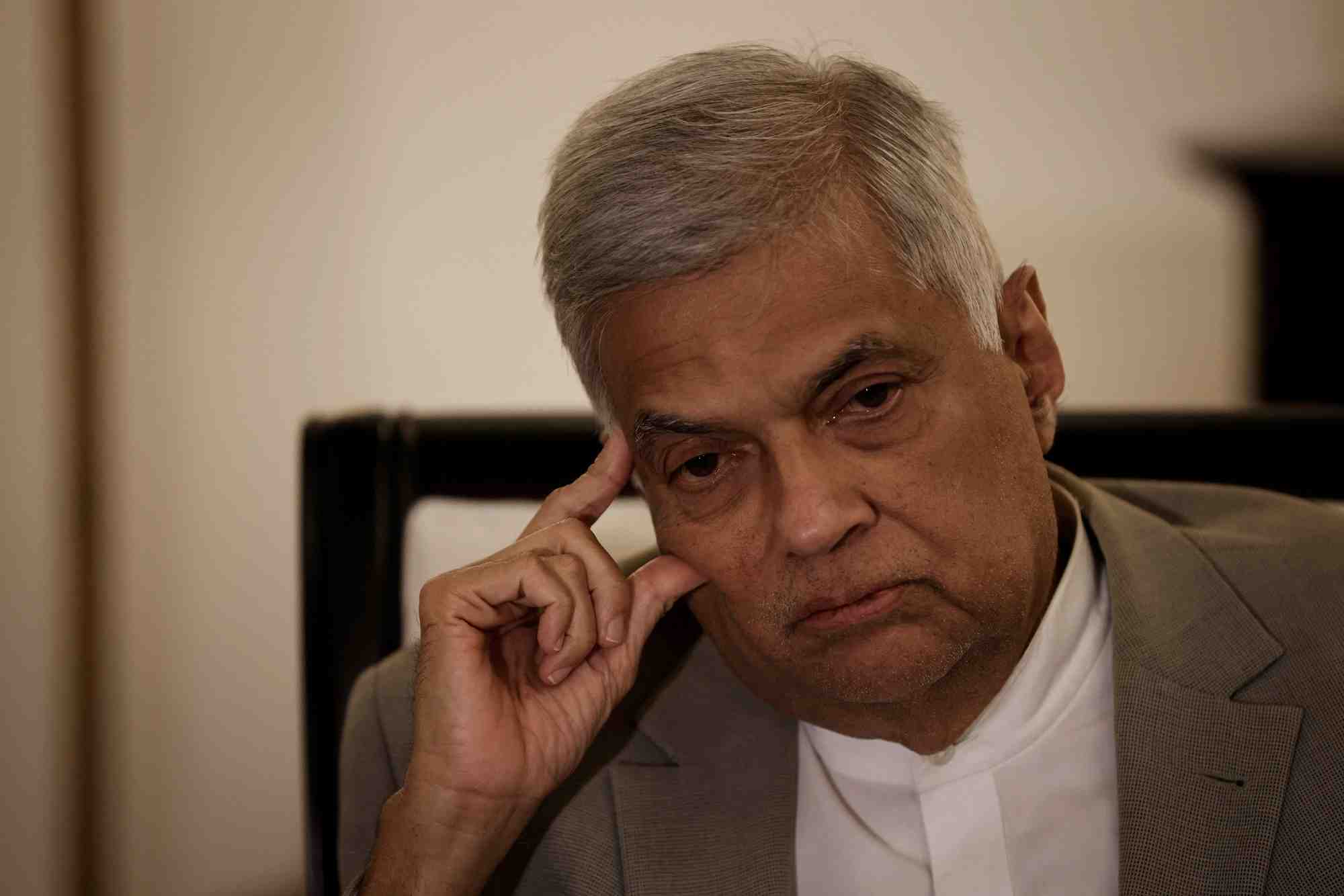 Sri lanka: ranil wickremesinghe elu president par le parlement