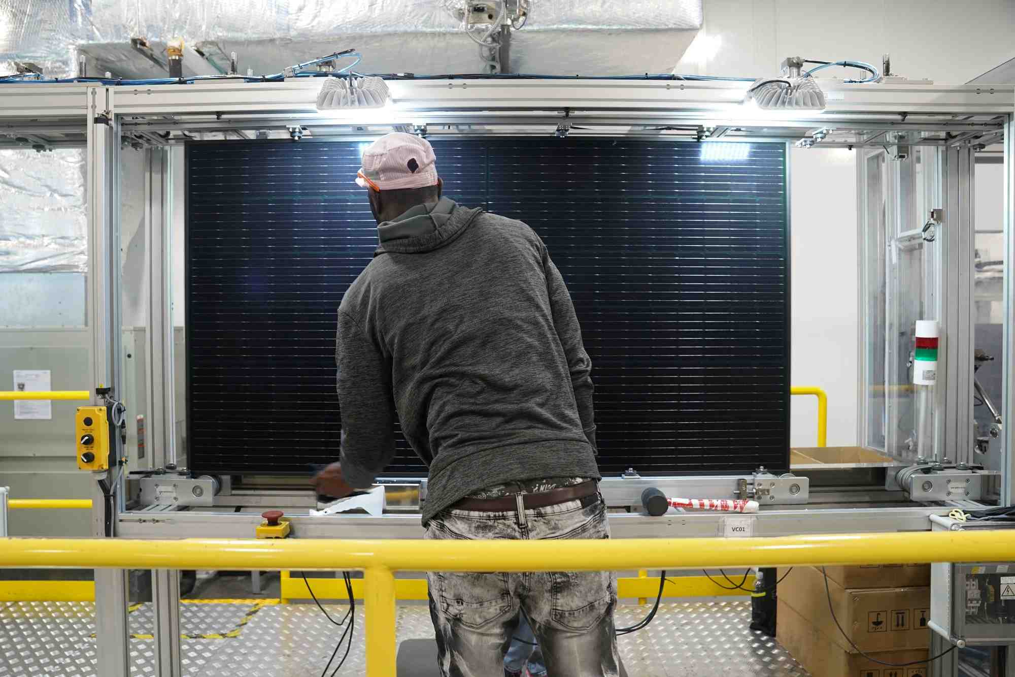 Une usine de panneaux solaires a dalton