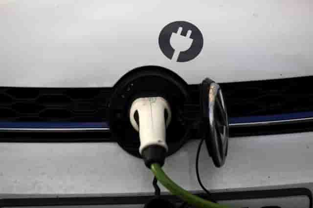 Les elus franciliens denoncent les methodes de bollore sur l'autolib'