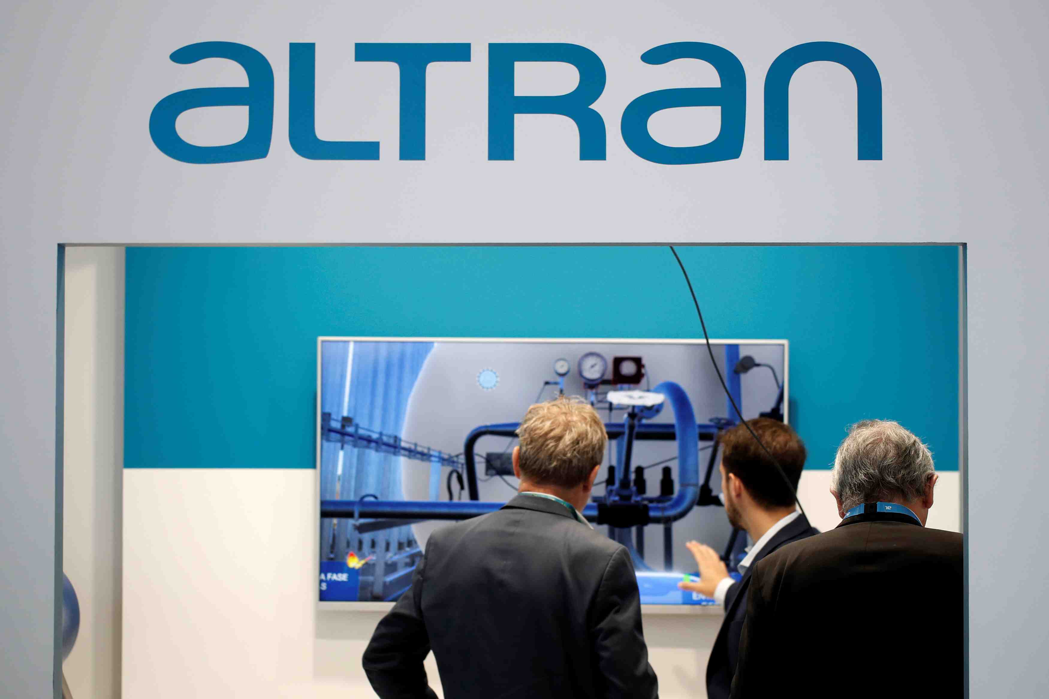 Altran: defie par elliott, le pdg de capgemini campe sur son offre