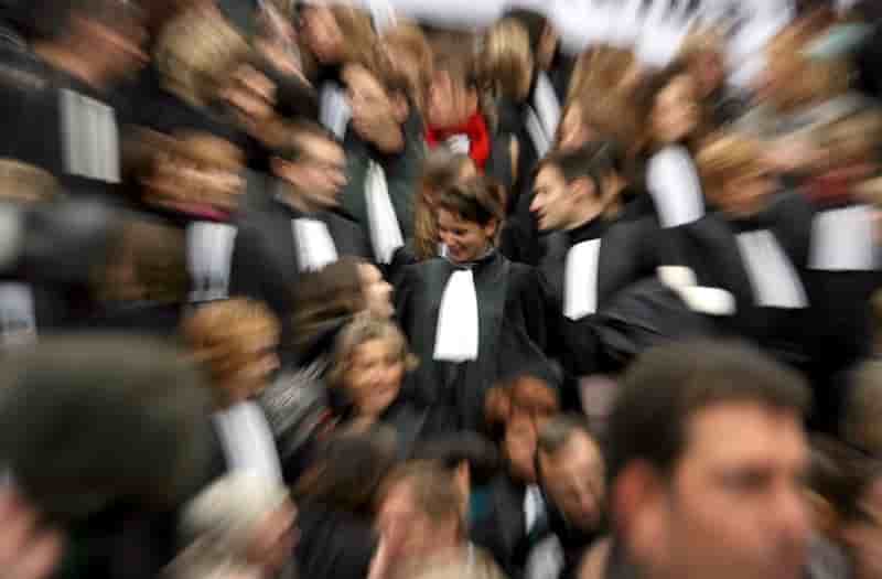 Les avocats durcissent leur mouvement