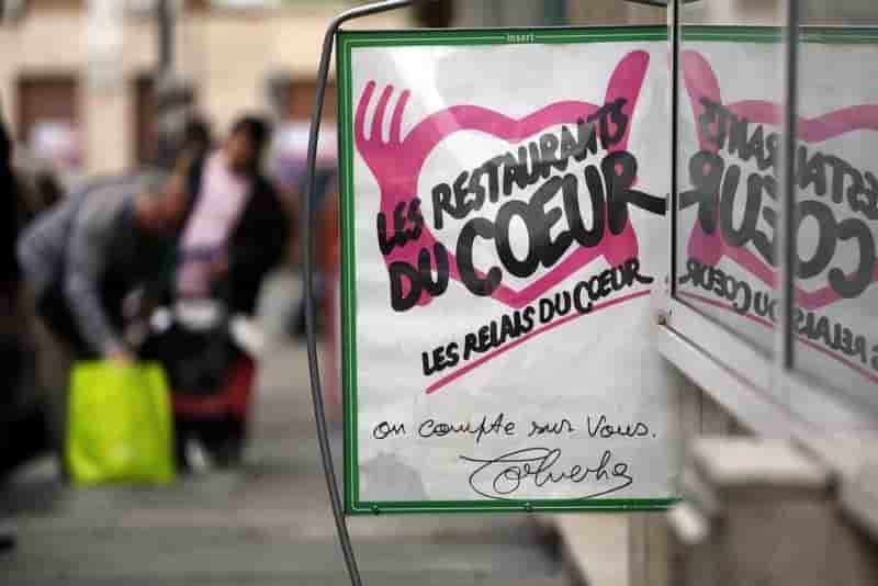 Enquete apres une attaque presumee dans un centre des restos du coeur