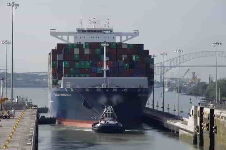 Construit par les États-Unis, inauguré en 1914, le Canal de Panama était resté sous souveraineté américaine jusqu'en 1999.
