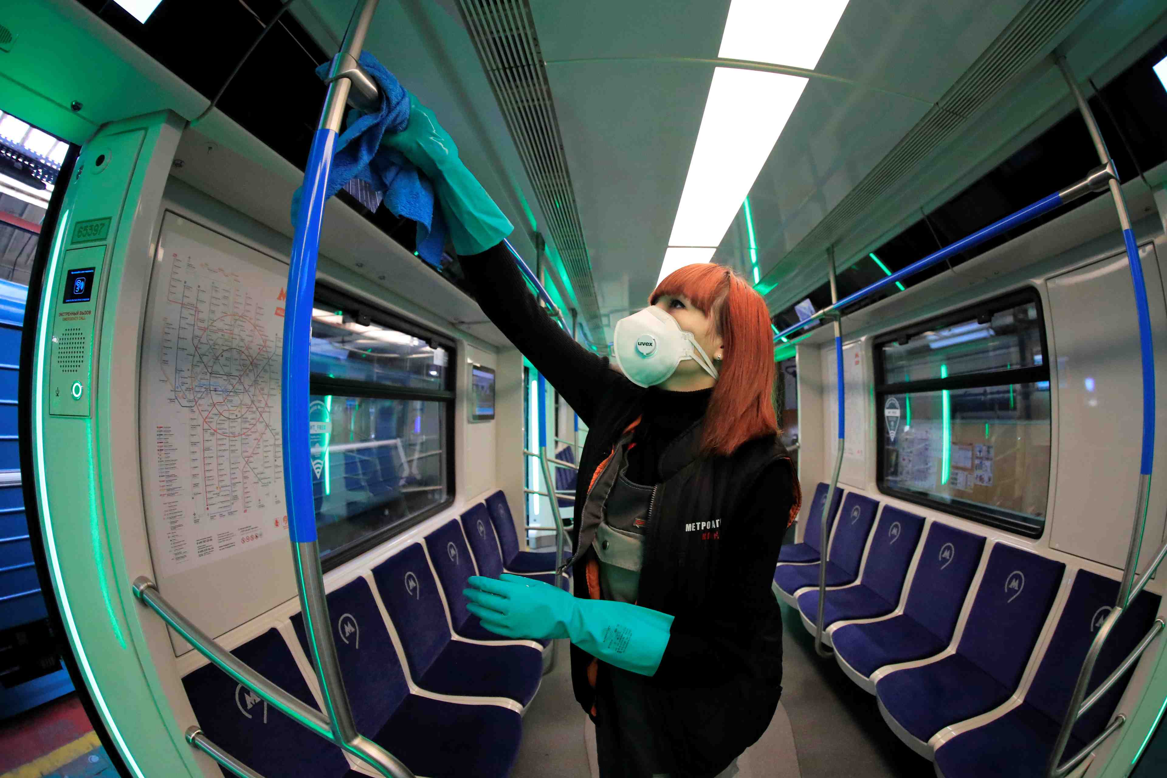 Coronavirus: la russie ferme ses frontieres, les ecoles
