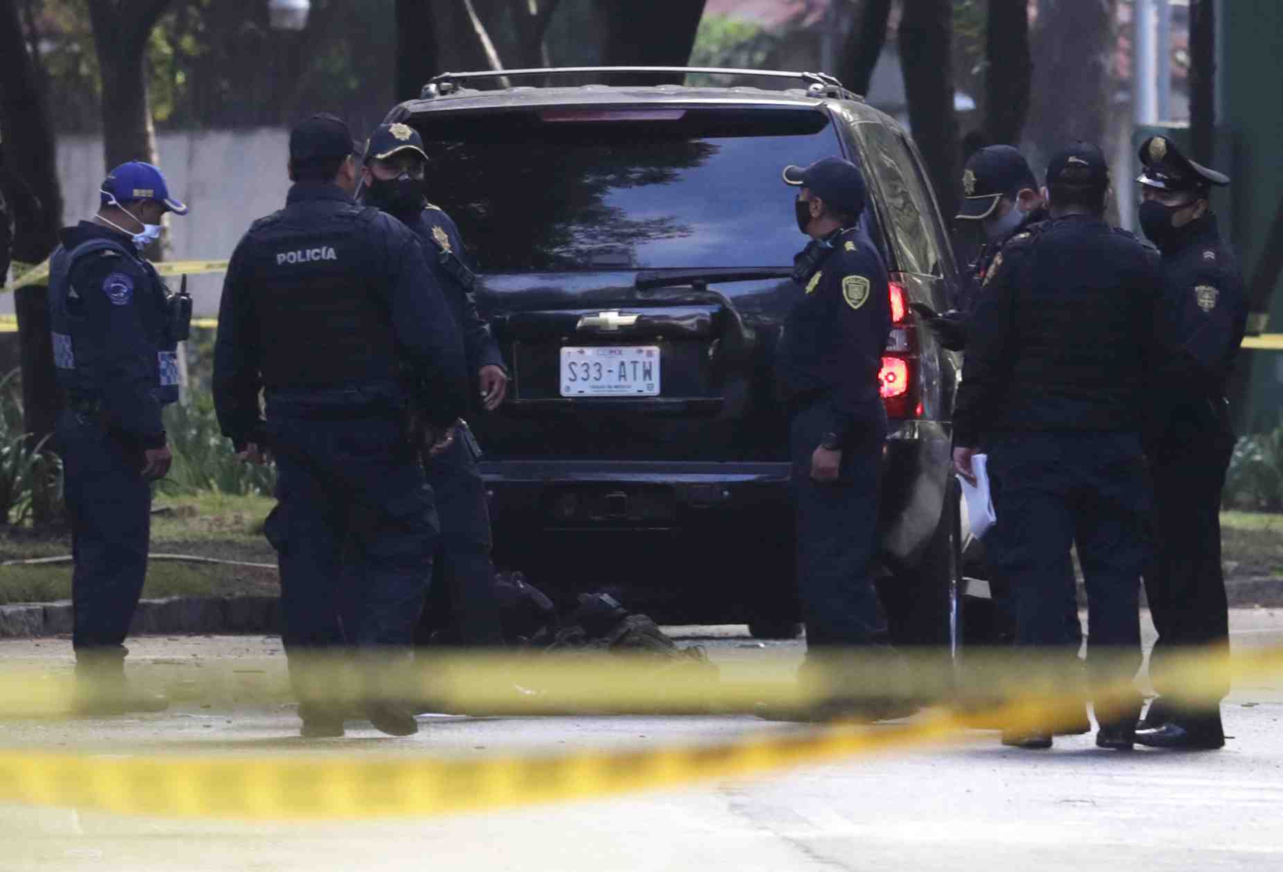 Le chef de la police de mexico blesse dans une tentative d'assassinat