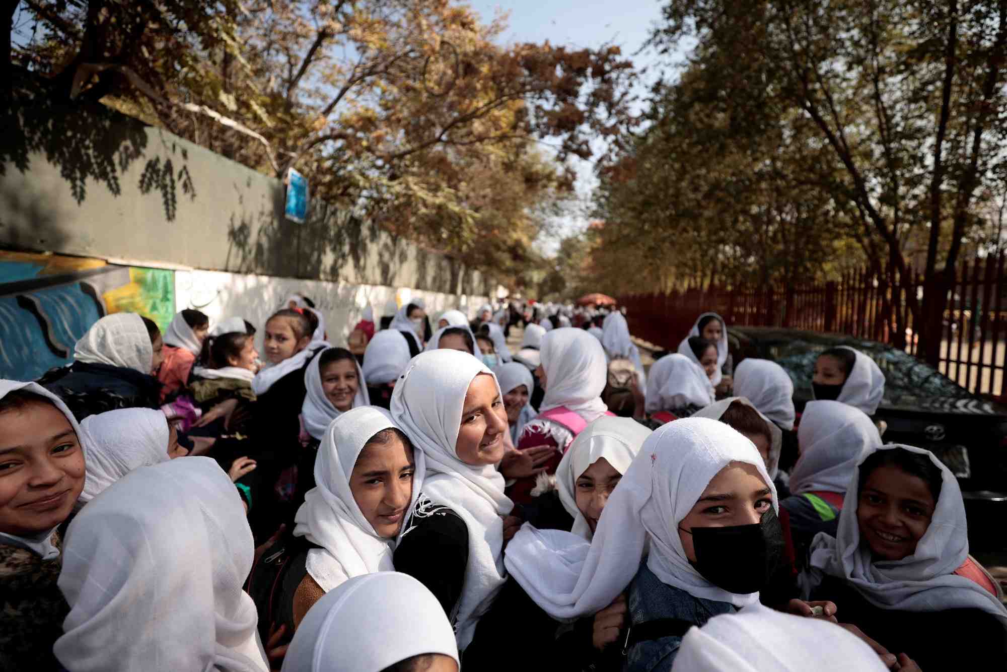 Des ecoles secondaires pour filles rouvrent dans l'est de l'afghanistan, selon des autorites locales